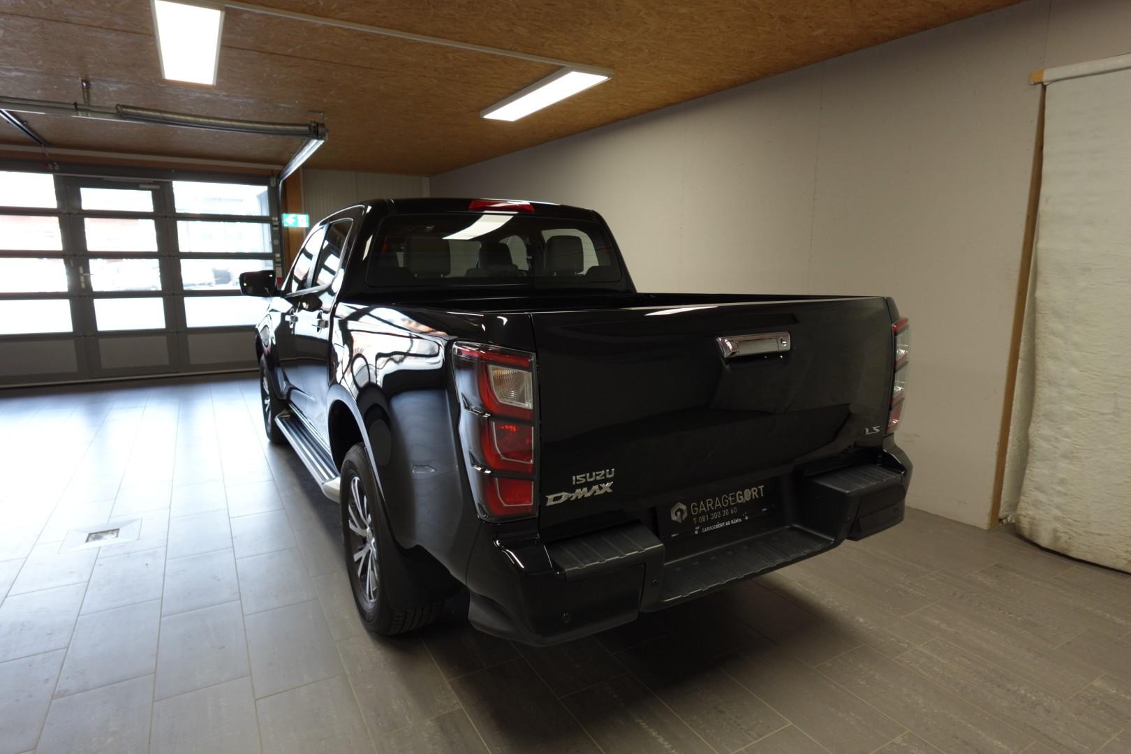 ISUZU D-Max Crew Pick-up 1.9 DDi N60 B 4x4-image-11