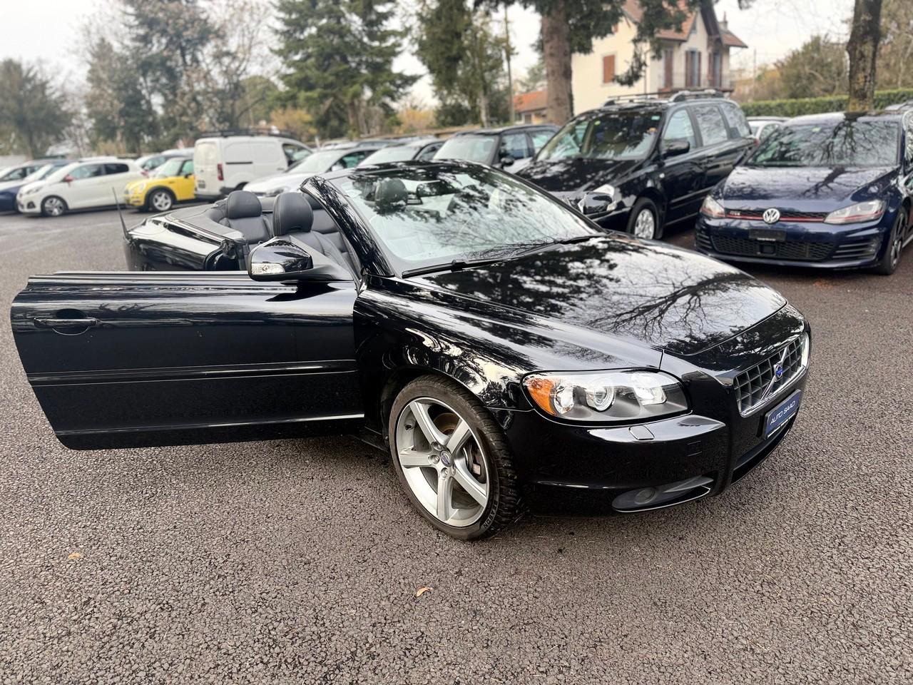 VOLVO C70 2.4i Summum-image-10