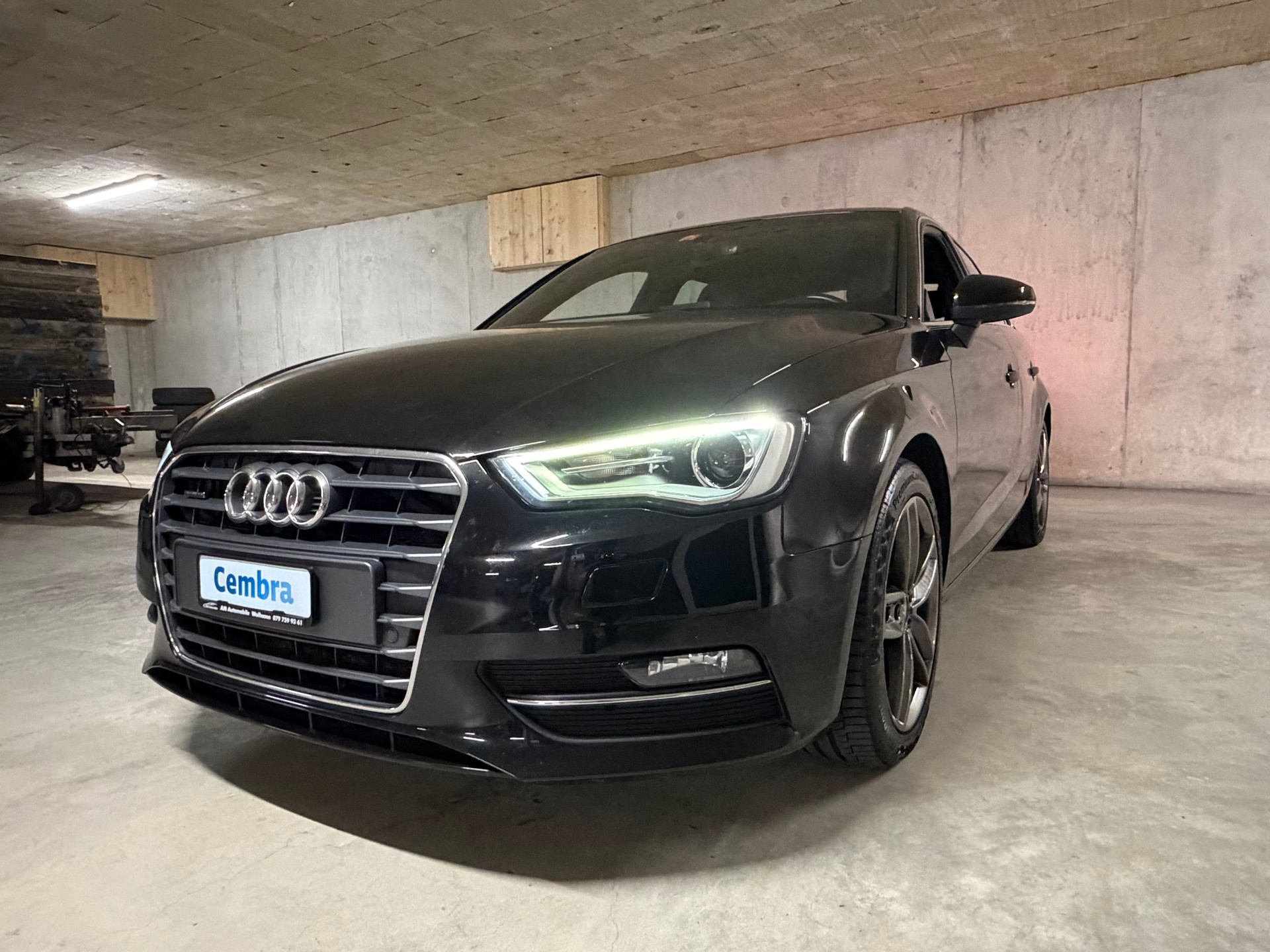 AUDI A3 Sportback 2.0 TDI Ambition quattro S-tronic-image-0