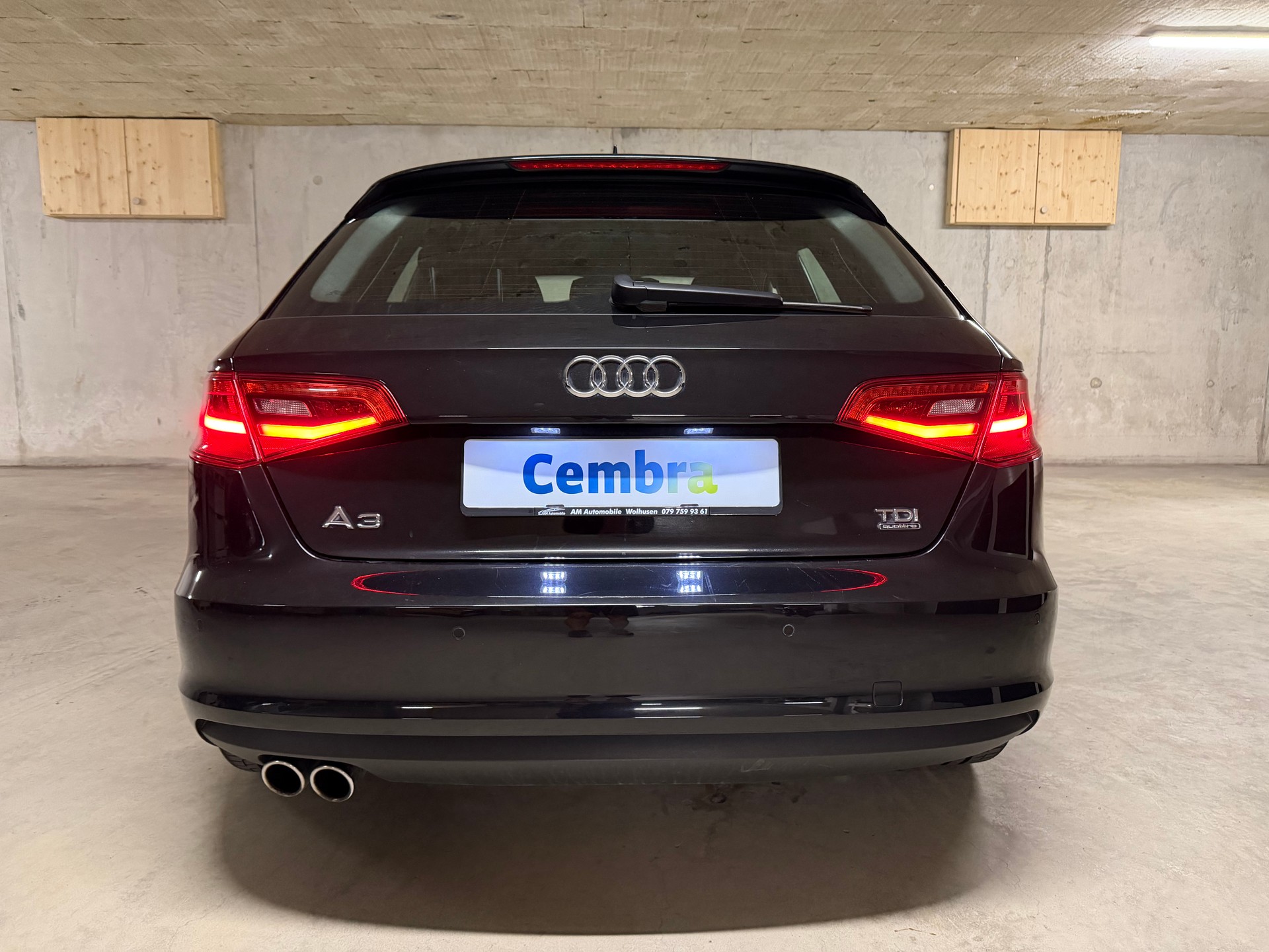 AUDI A3 Sportback 2.0 TDI Ambition quattro S-tronic-image-3