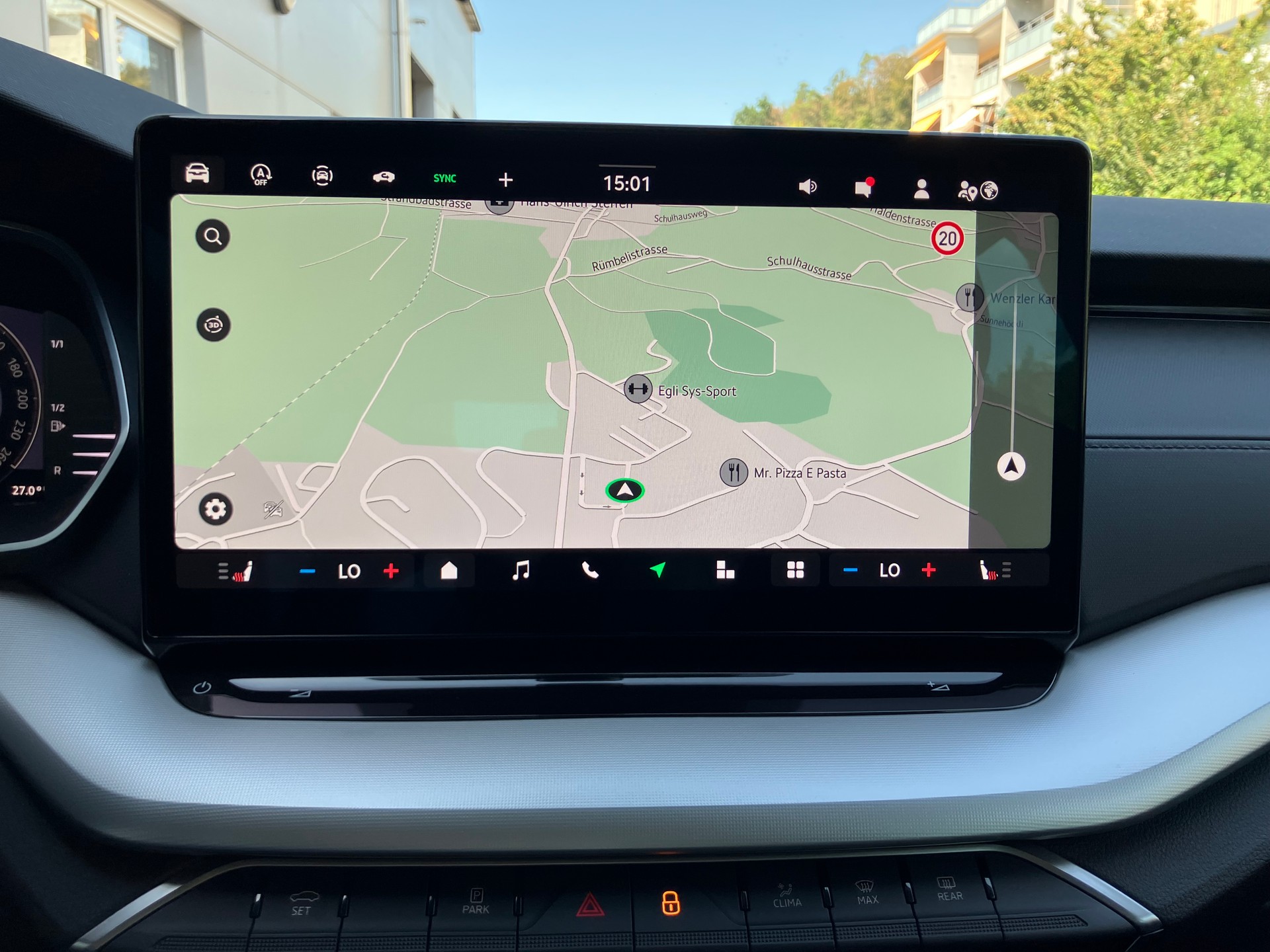 SKODA Octavia Combi 2.0 TSI DSG Selection 4x4-image-8
