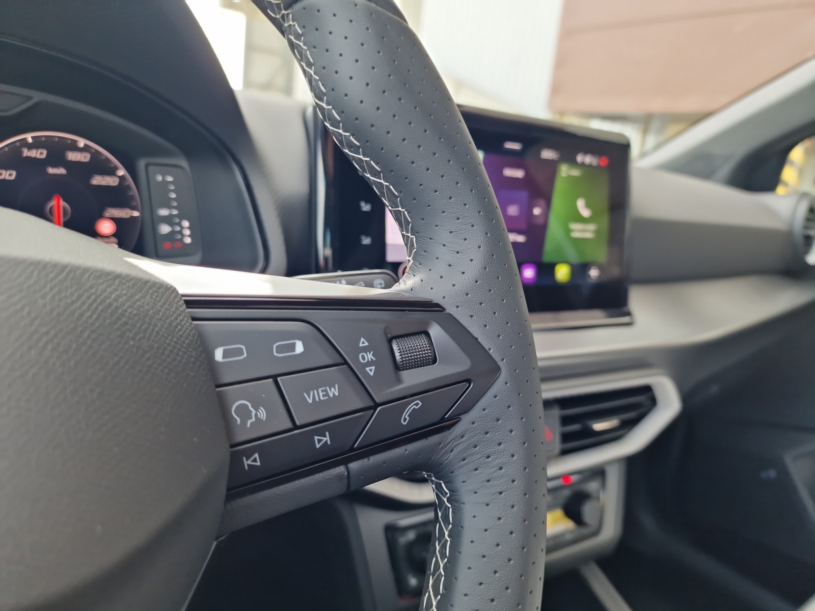 SEAT Ibiza 1.5 Eco TSI FR Panorama 5 Jahre Garantie-image-16