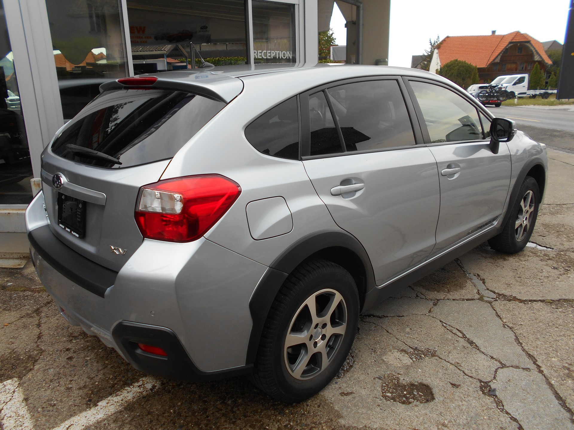 SUBARU XV 2.0 Swiss Two AWD CVT-image-4