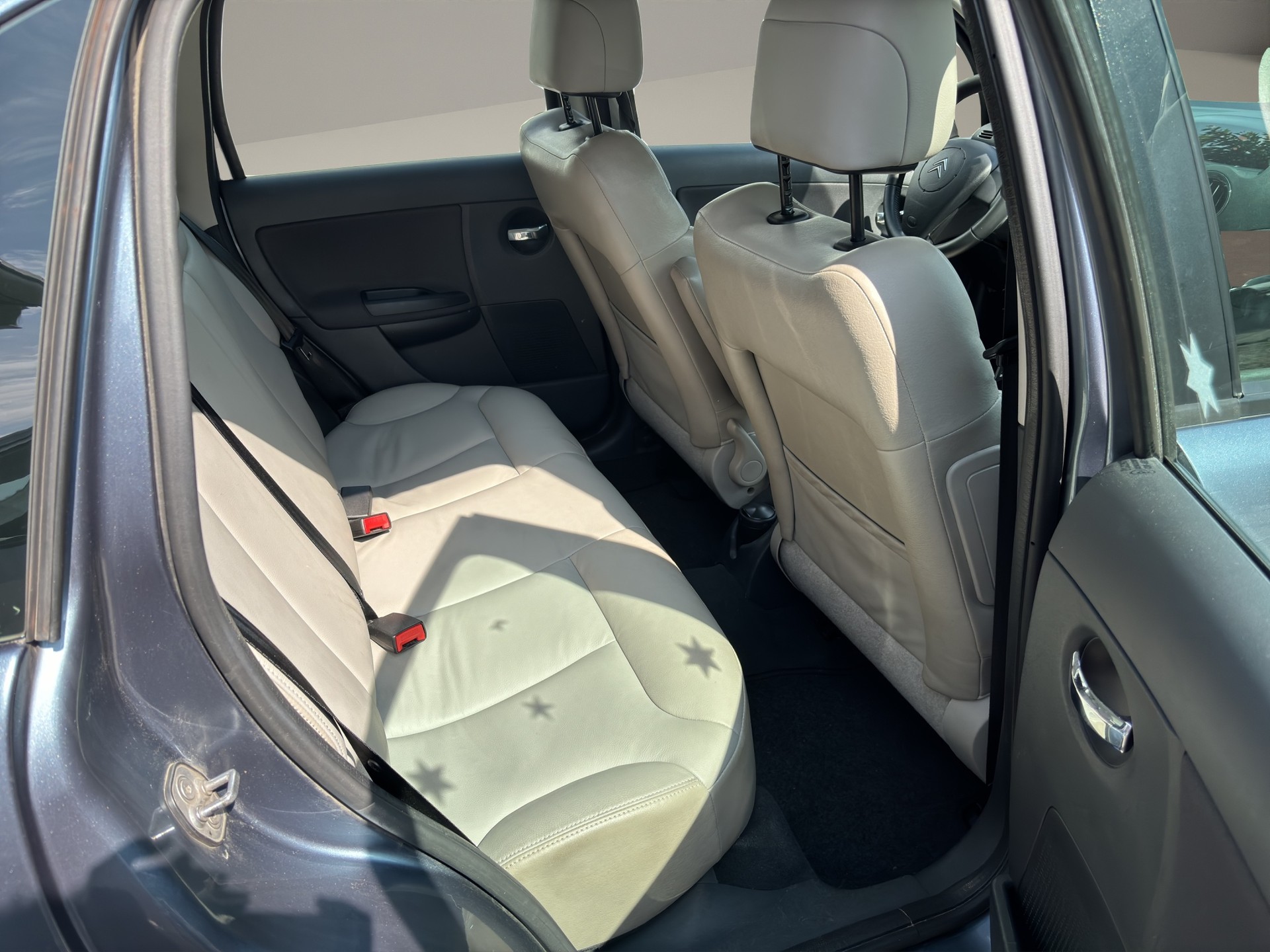 CITROEN C3 1.6i 16V Exclusive-image-17
