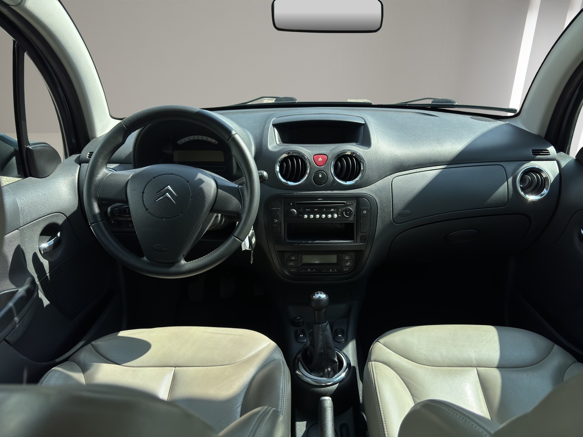 CITROEN C3 1.6i 16V Exclusive-image-13