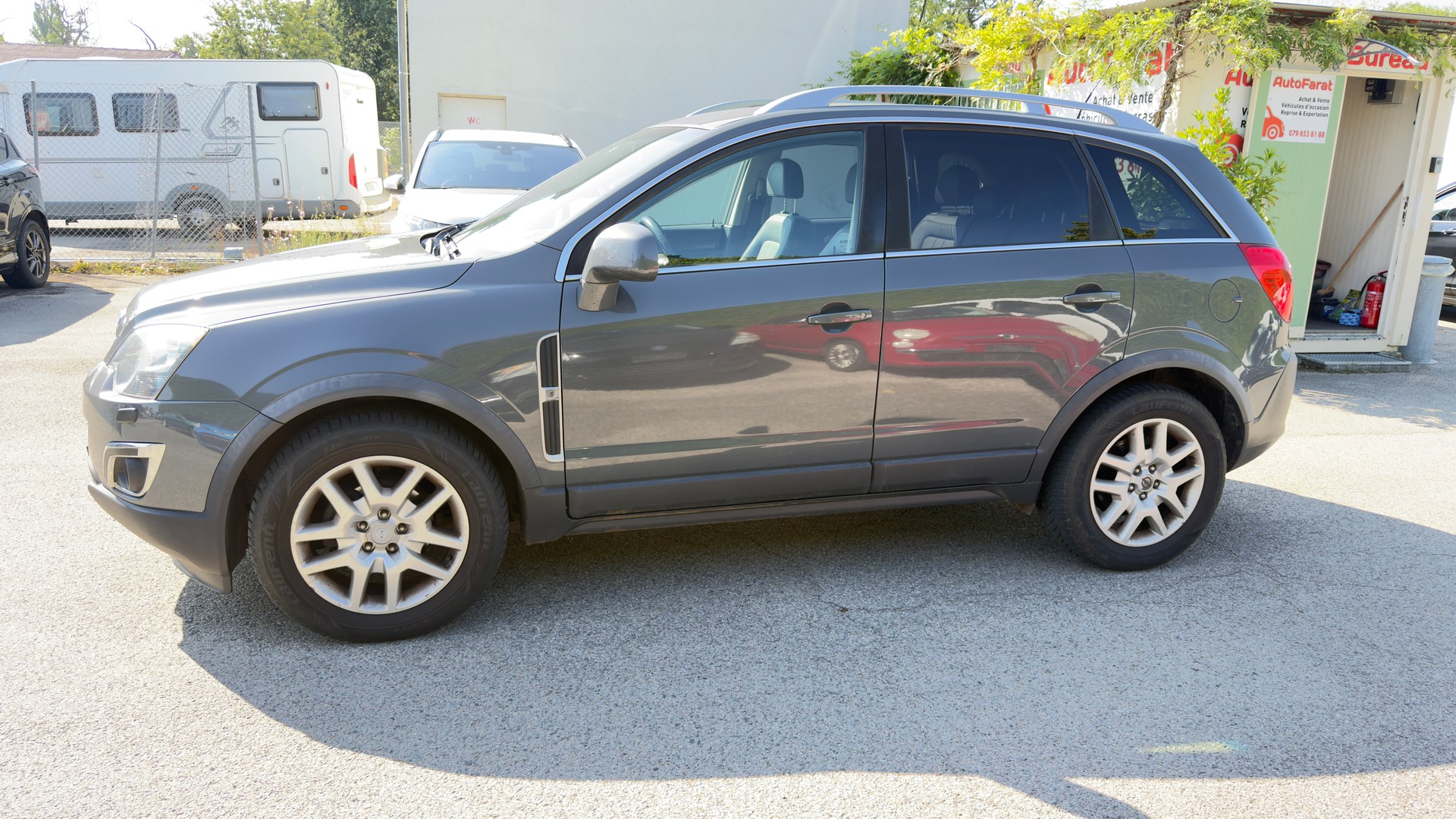 OPEL Antara 2.2 CDTi Cosmo 4WD Automatic-image-3