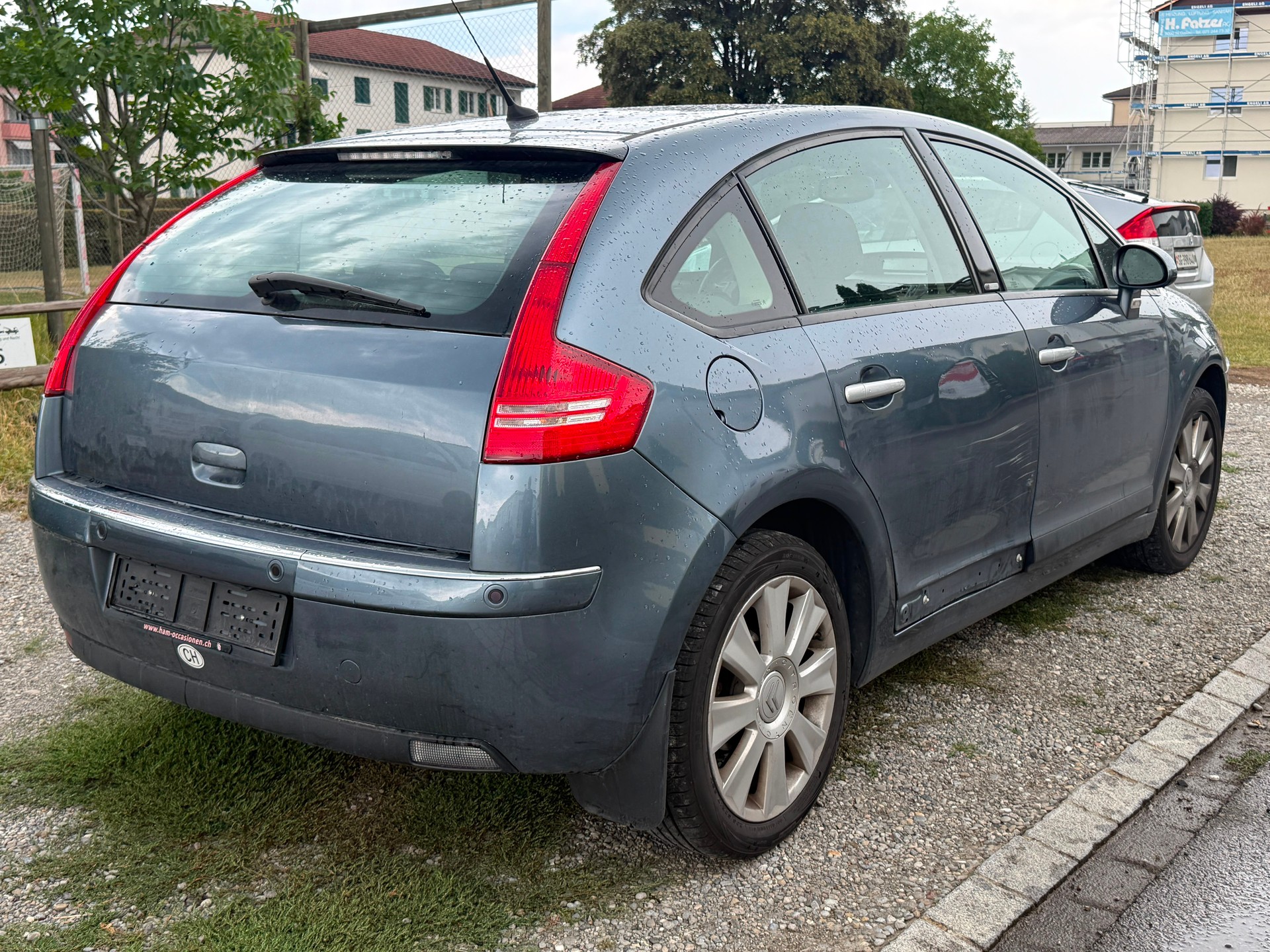CITROEN C4 Berline 2.0i 16V VTR Automatic-image-2