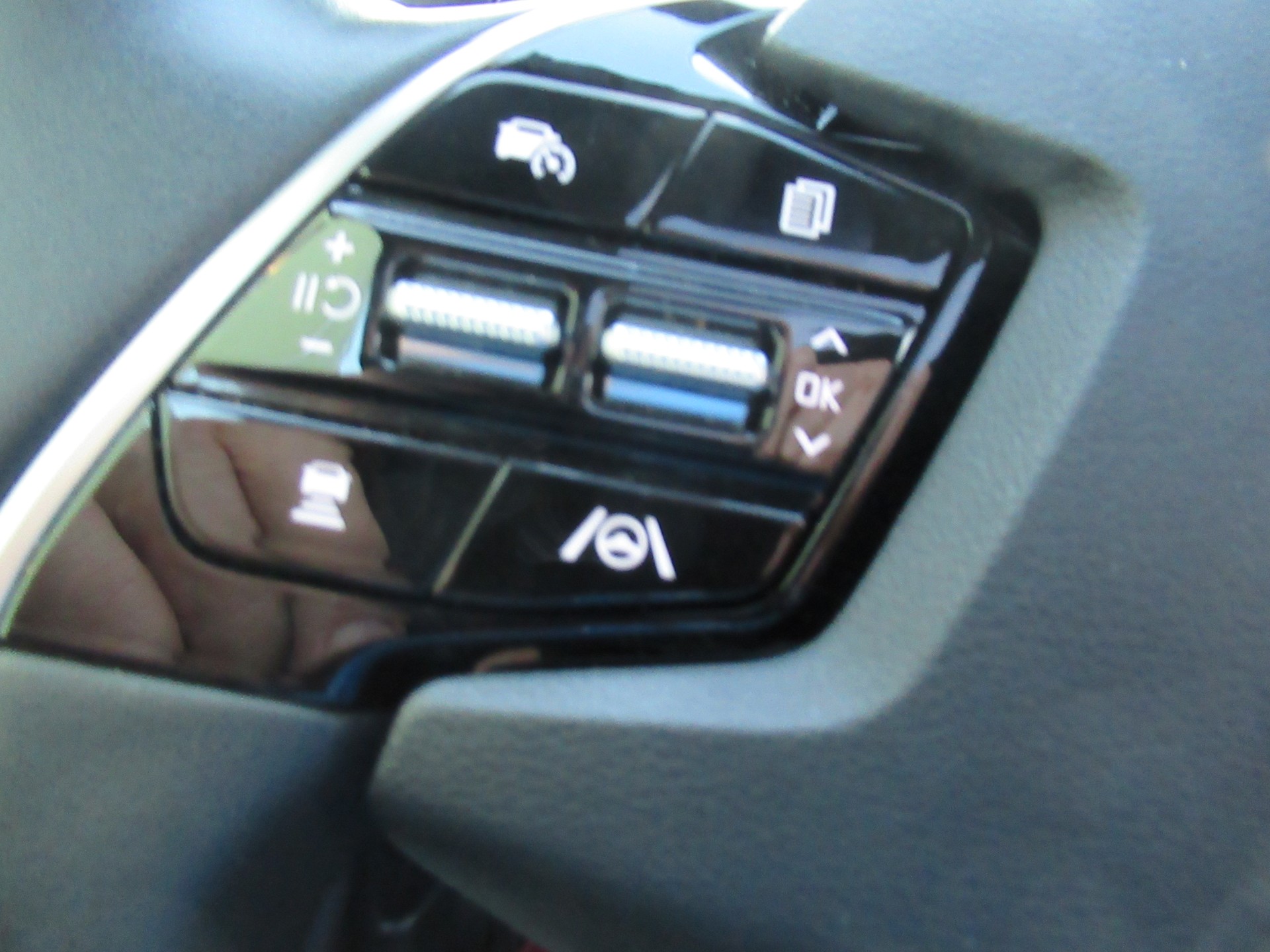KIA Niro 1.6GDi Hybrid DCT Power Edition-image-10