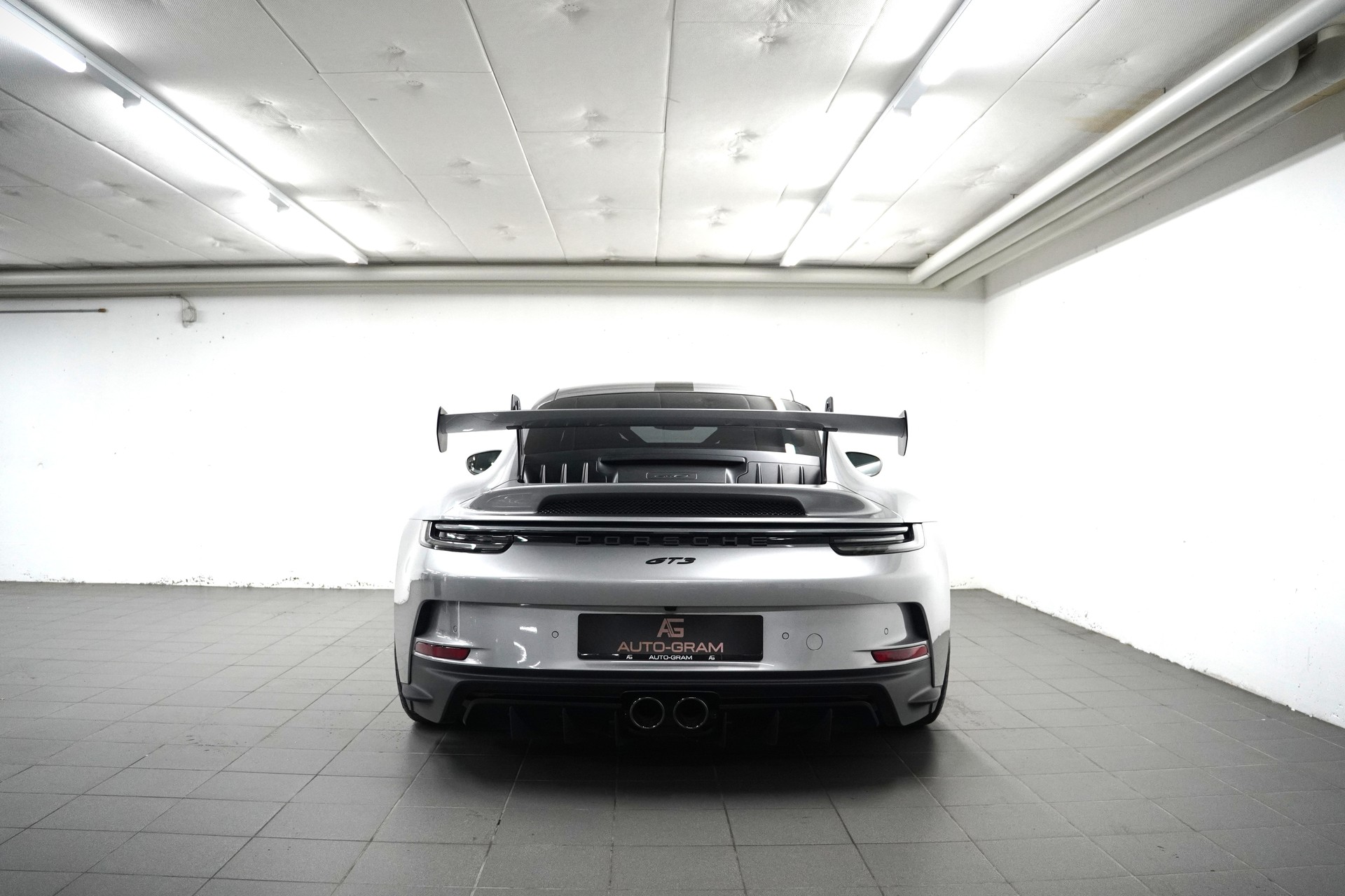 PORSCHE 911 GT3 PDK-showroom-element-3