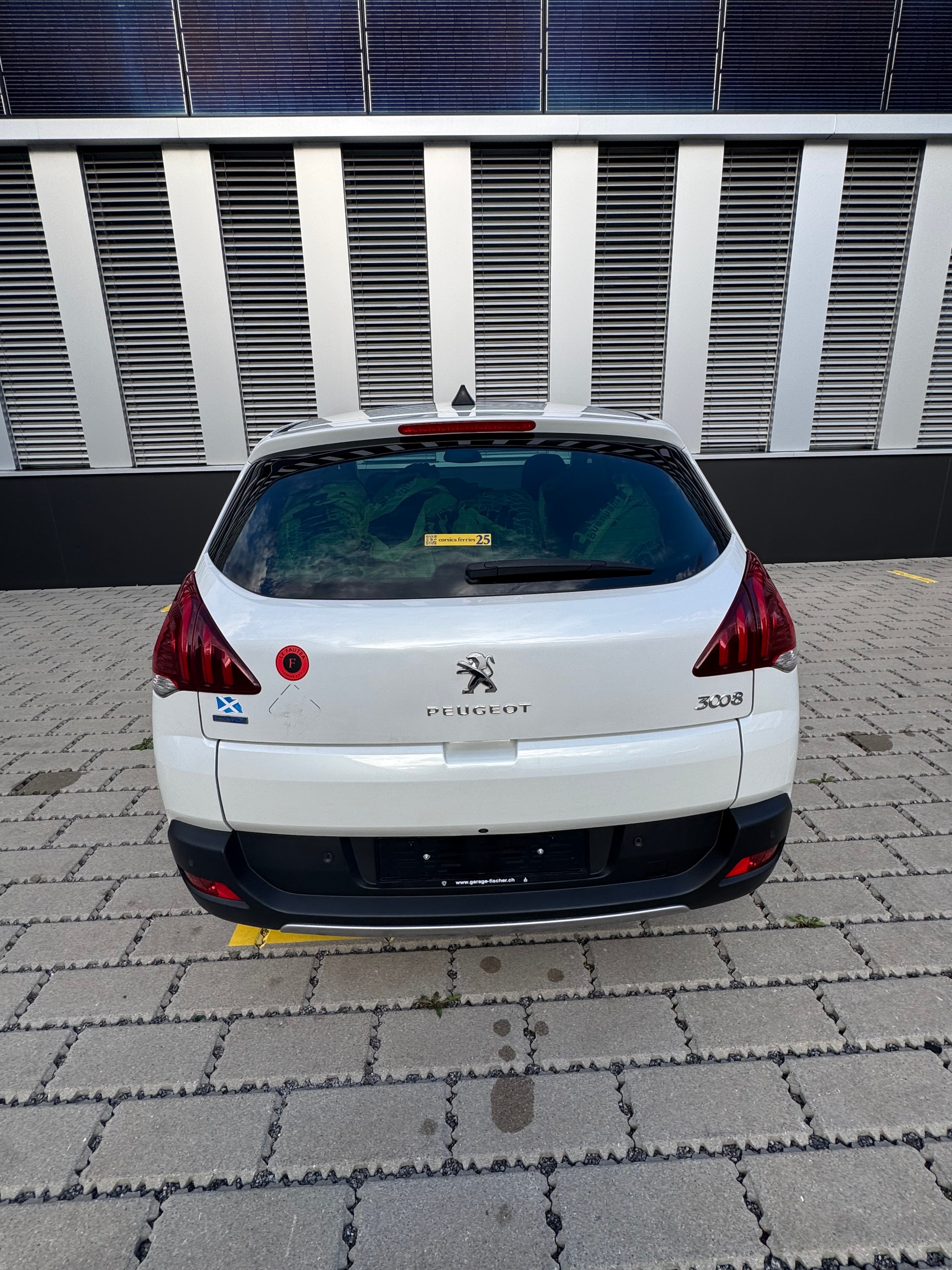 PEUGEOT 3008 1.6 Blue HDI Busineness EAT-image-15