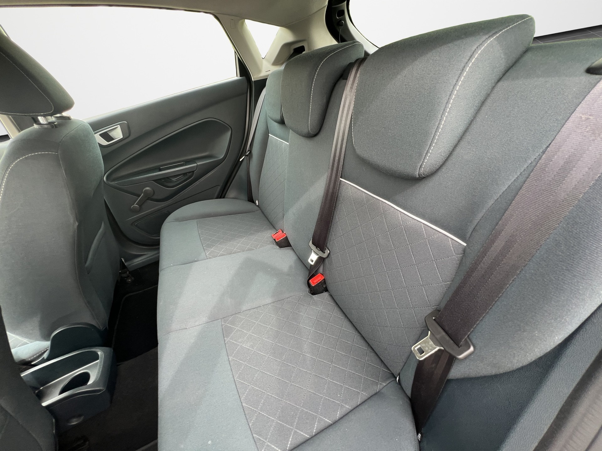 FORD Fiesta 1.4 16V Trend-image-11