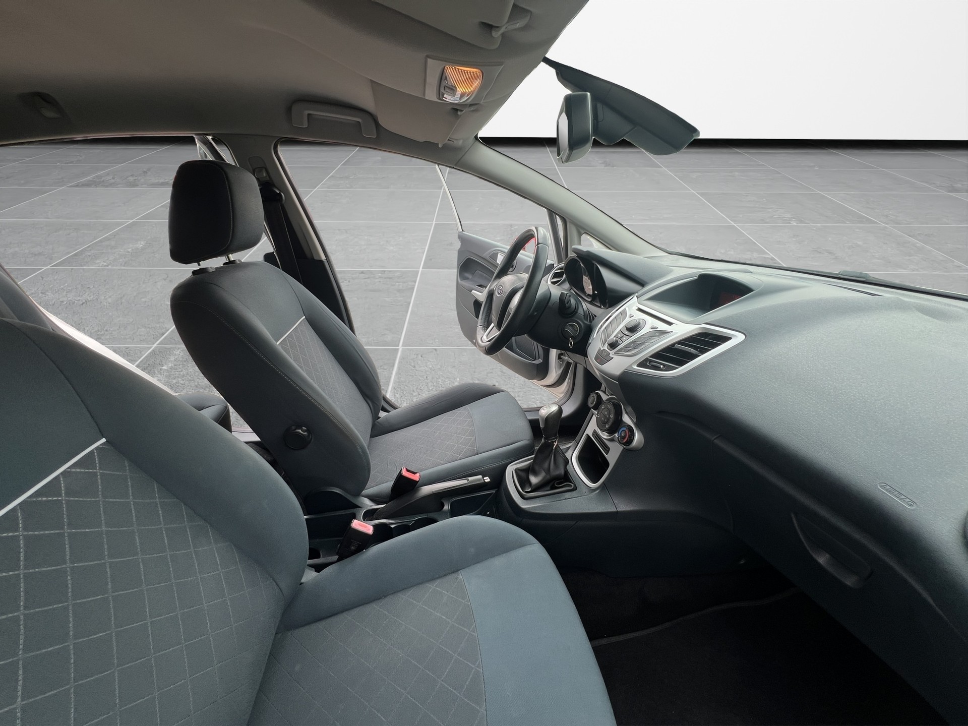 FORD Fiesta 1.4 16V Trend-image-14