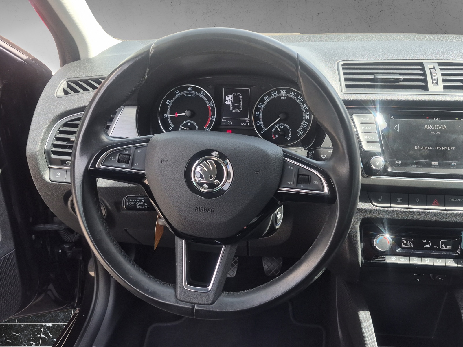 SKODA Fabia 1.0 TSI Style-image-11