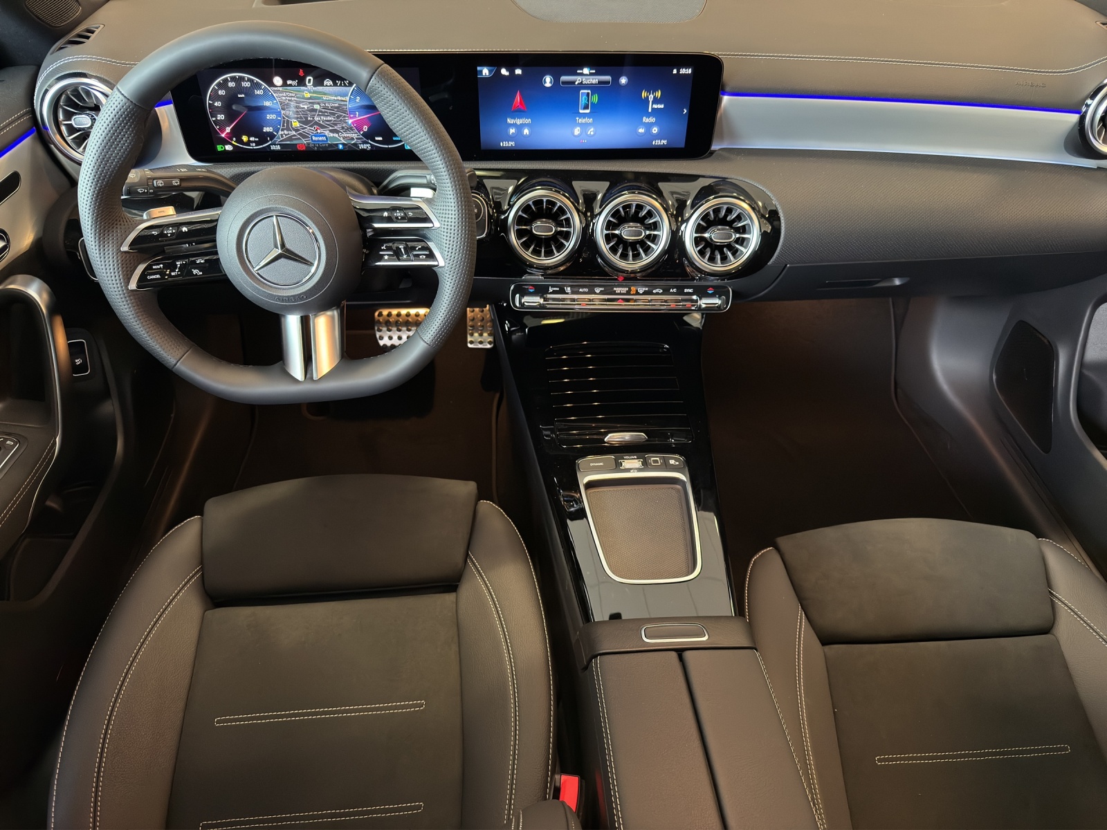 MERCEDES-BENZ CLA Shooting Brake 250 4Matic 8G-DCT-image-9