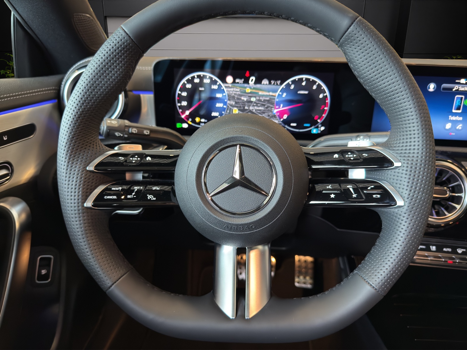 MERCEDES-BENZ CLA Shooting Brake 250 4Matic 8G-DCT-image-10