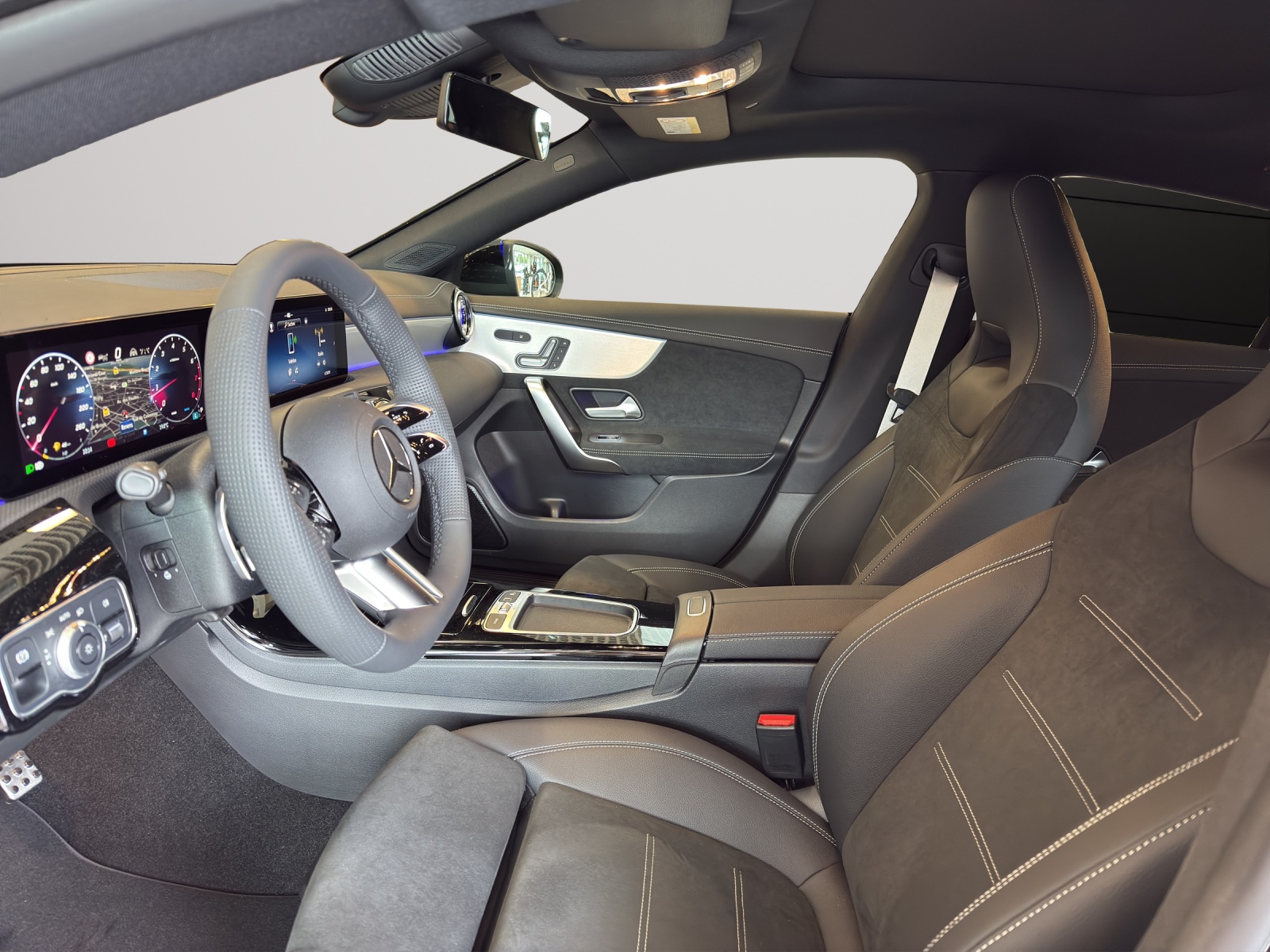 MERCEDES-BENZ CLA Shooting Brake 250 4Matic 8G-DCT-image-7