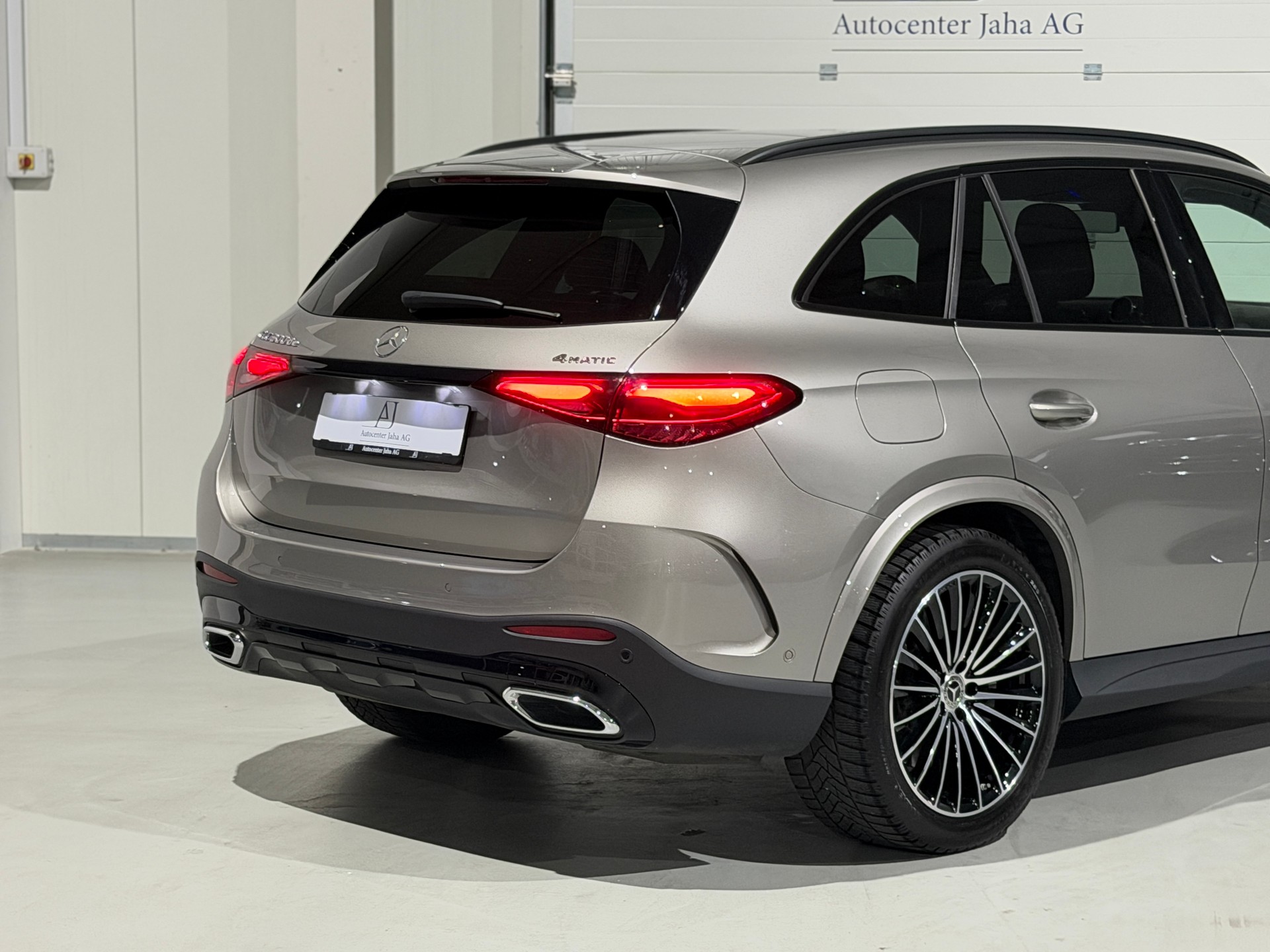 MERCEDES-BENZ GLC 300 de 4Matic AMG Line 9G-Tronic (CH)-image-6
