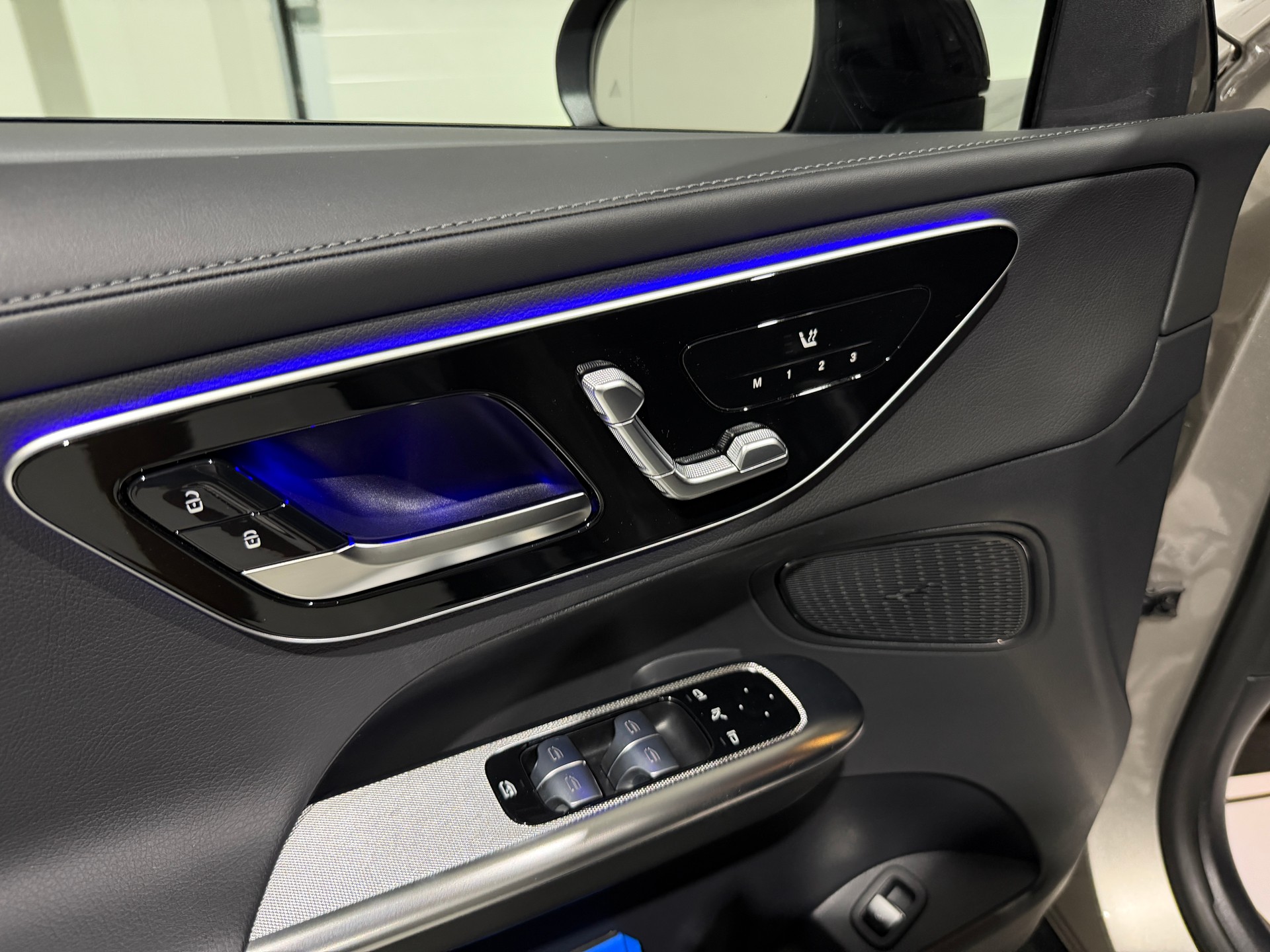 MERCEDES-BENZ GLC 300 de 4Matic AMG Line 9G-Tronic (CH)-image-23