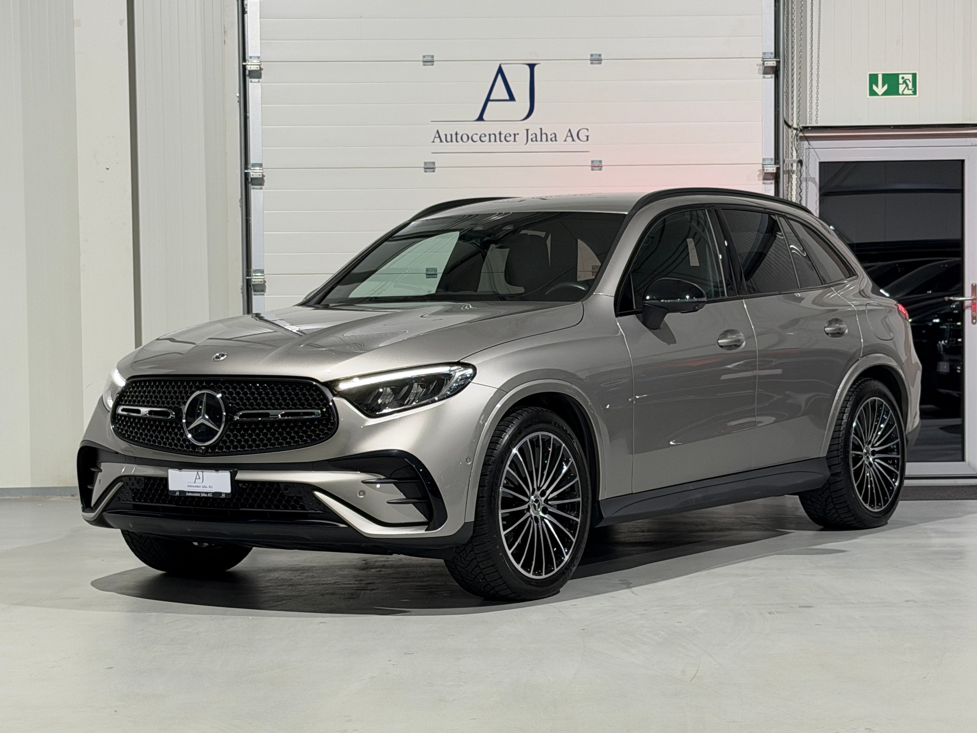 MERCEDES-BENZ GLC 300 de 4Matic AMG Line 9G-Tronic (CH)-image-2