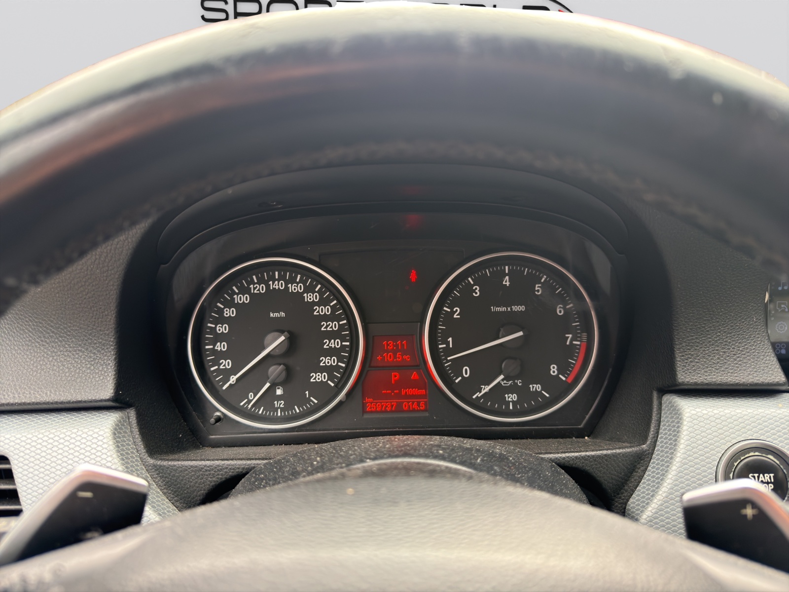 BMW BMW 335i xDrive-image-15