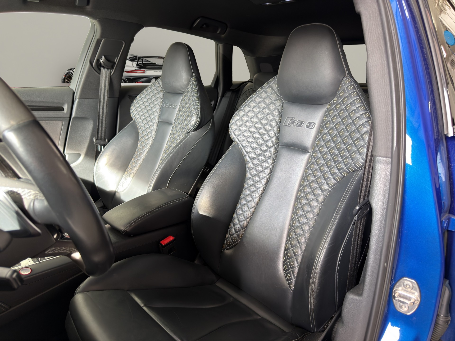 AUDI RS3 2.5 TSI quattro S-tronic-image-13