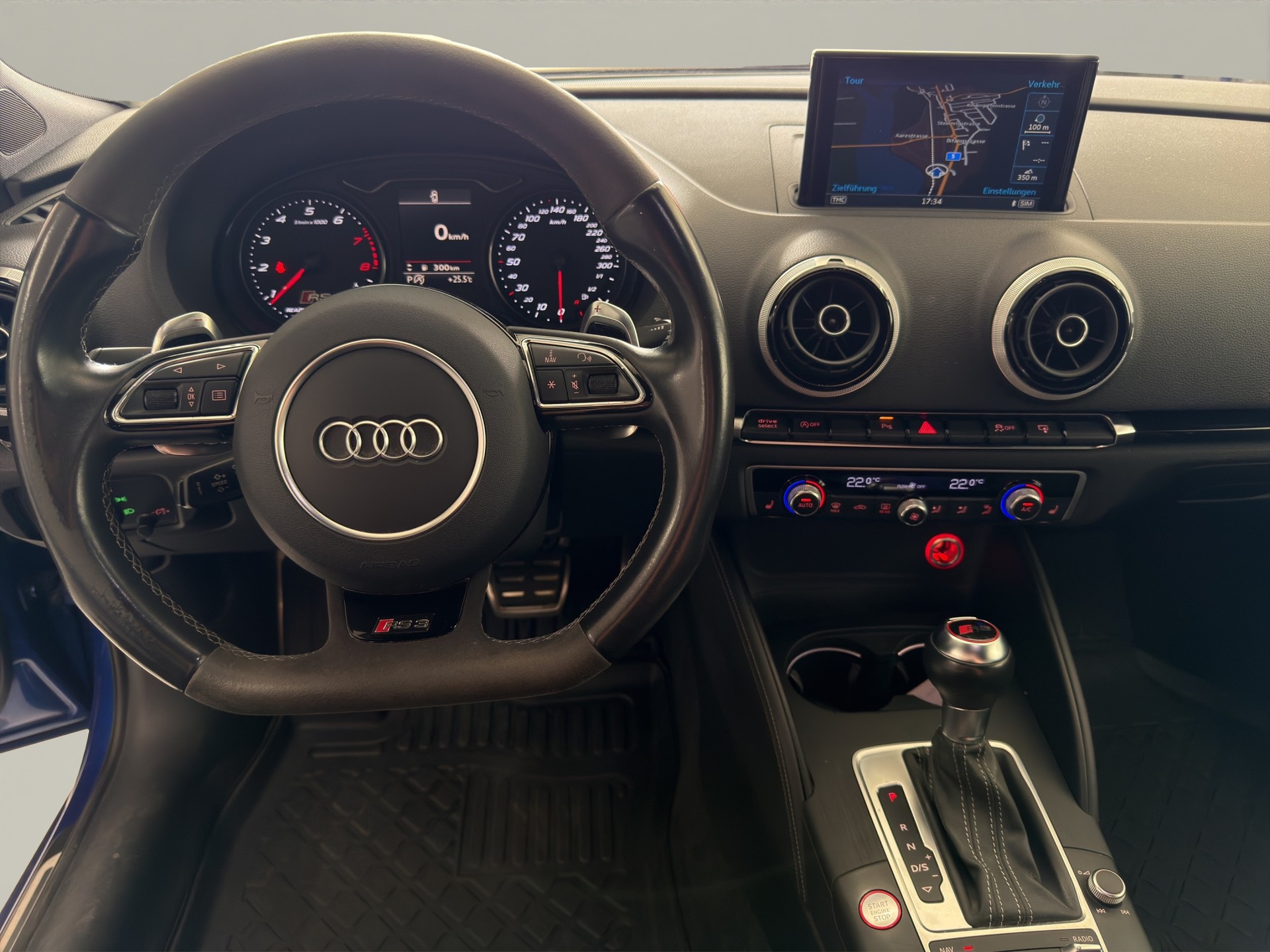 AUDI RS3 2.5 TSI quattro S-tronic-image-8