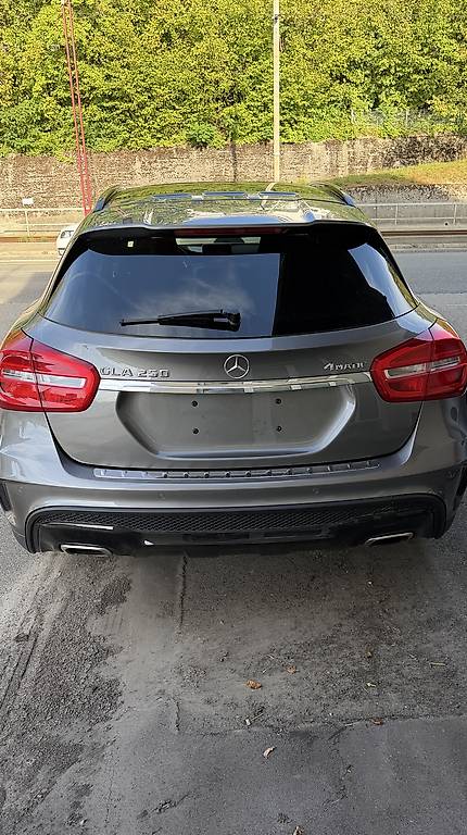 MERCEDES-BENZ GLA 250-image-3