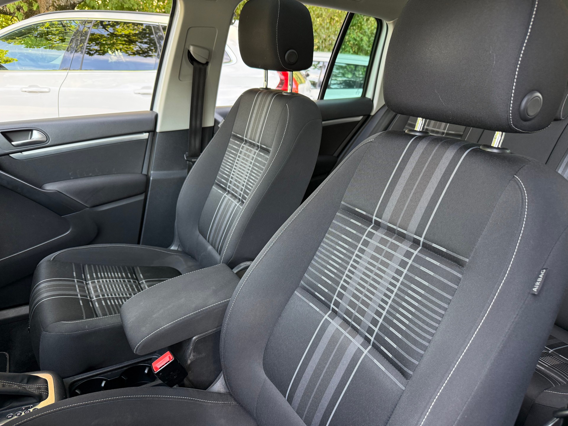 VW Tiguan 2.0 TSI Lounge 4Motion DSG 180 CV-image-10