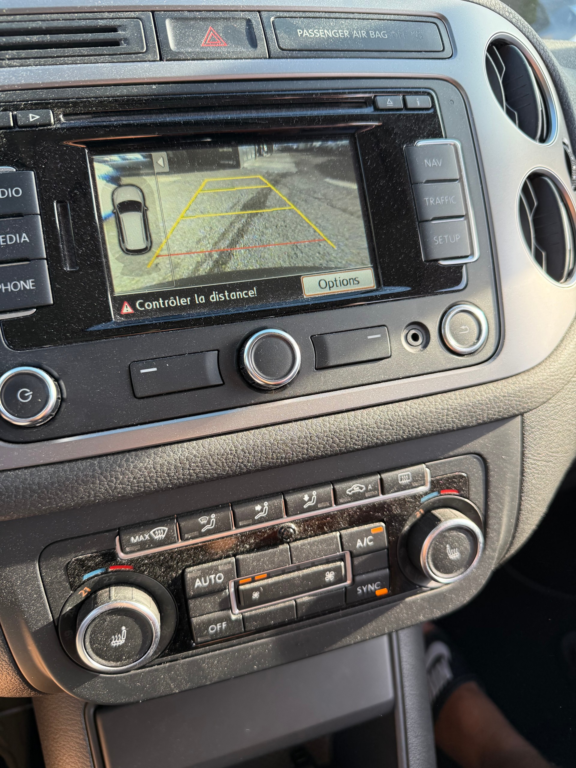 VW Tiguan 2.0 TSI Lounge 4Motion DSG 180 CV-image-11