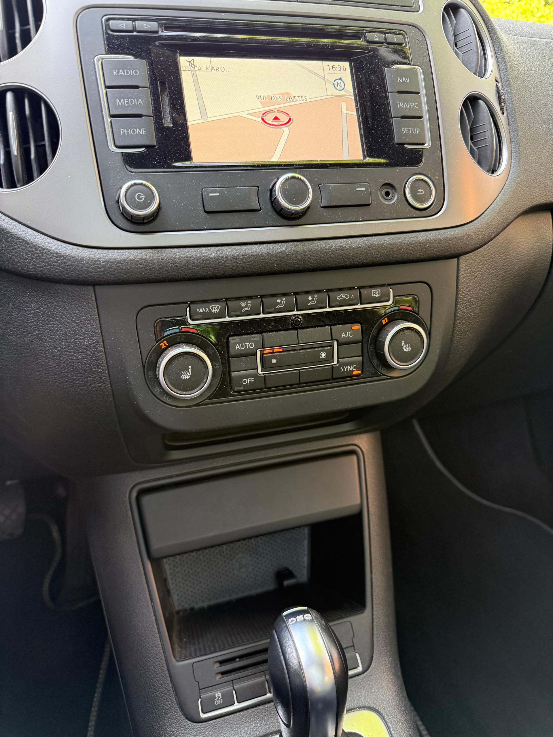 VW Tiguan 2.0 TSI Lounge 4Motion DSG 180 CV-image-14