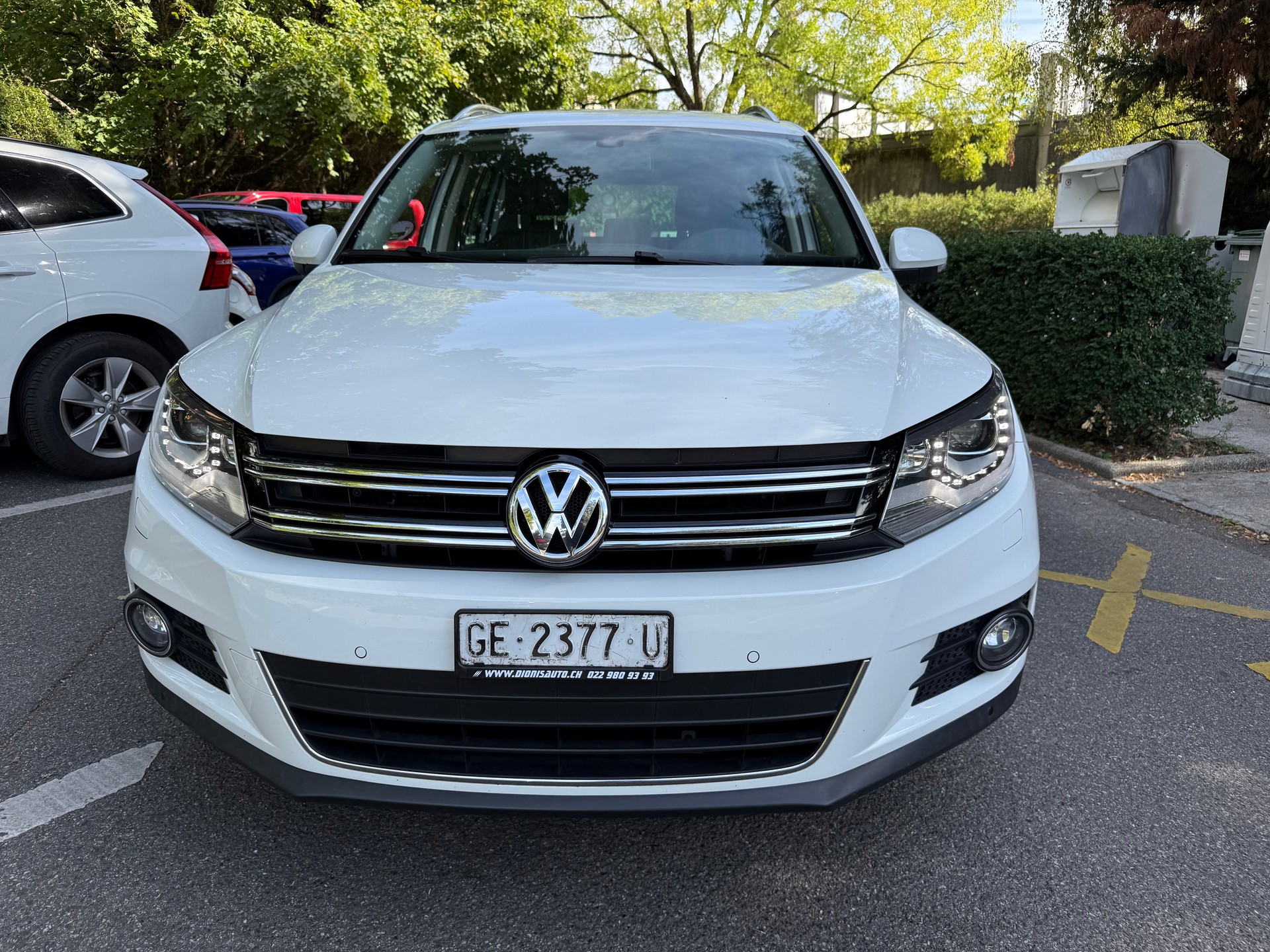 VW Tiguan 2.0 TSI Lounge 4Motion DSG 180 CV-image-2