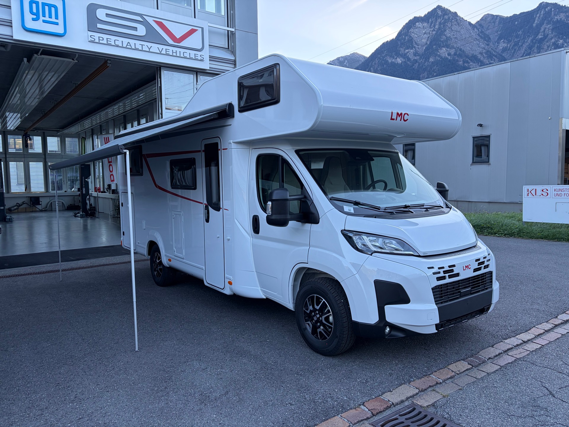 LMC Tourer 690 Alkoven / Fiat Ducato 140 PS MY2027-image-4