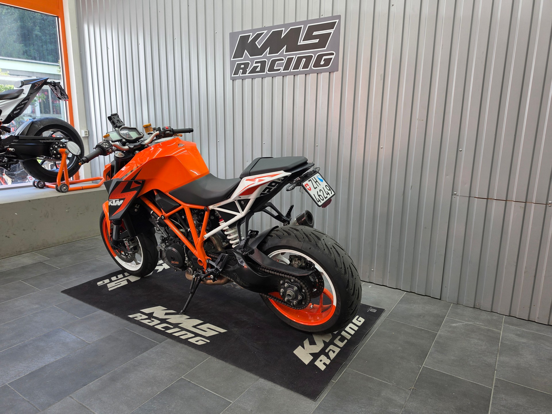 KTM 1290 Super Duke R-image-5