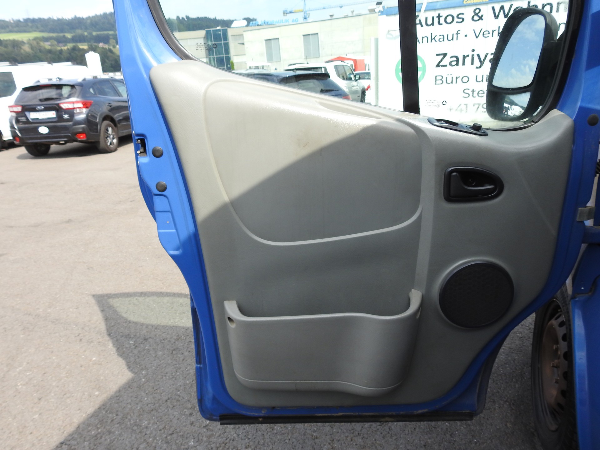 NISSAN Primastar 2.5dCi 145 Premium-image-12