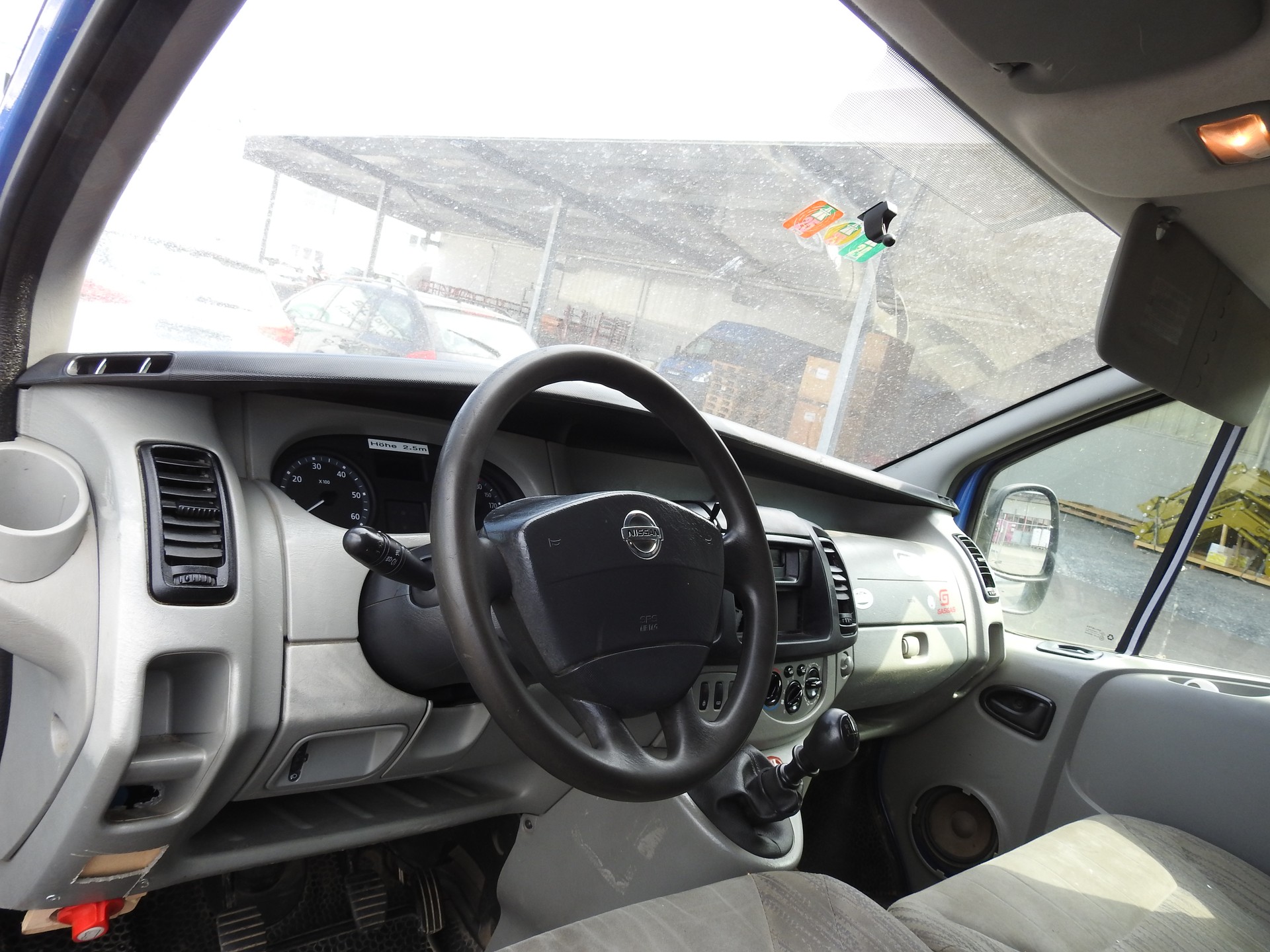 NISSAN Primastar 2.5dCi 145 Premium-image-14