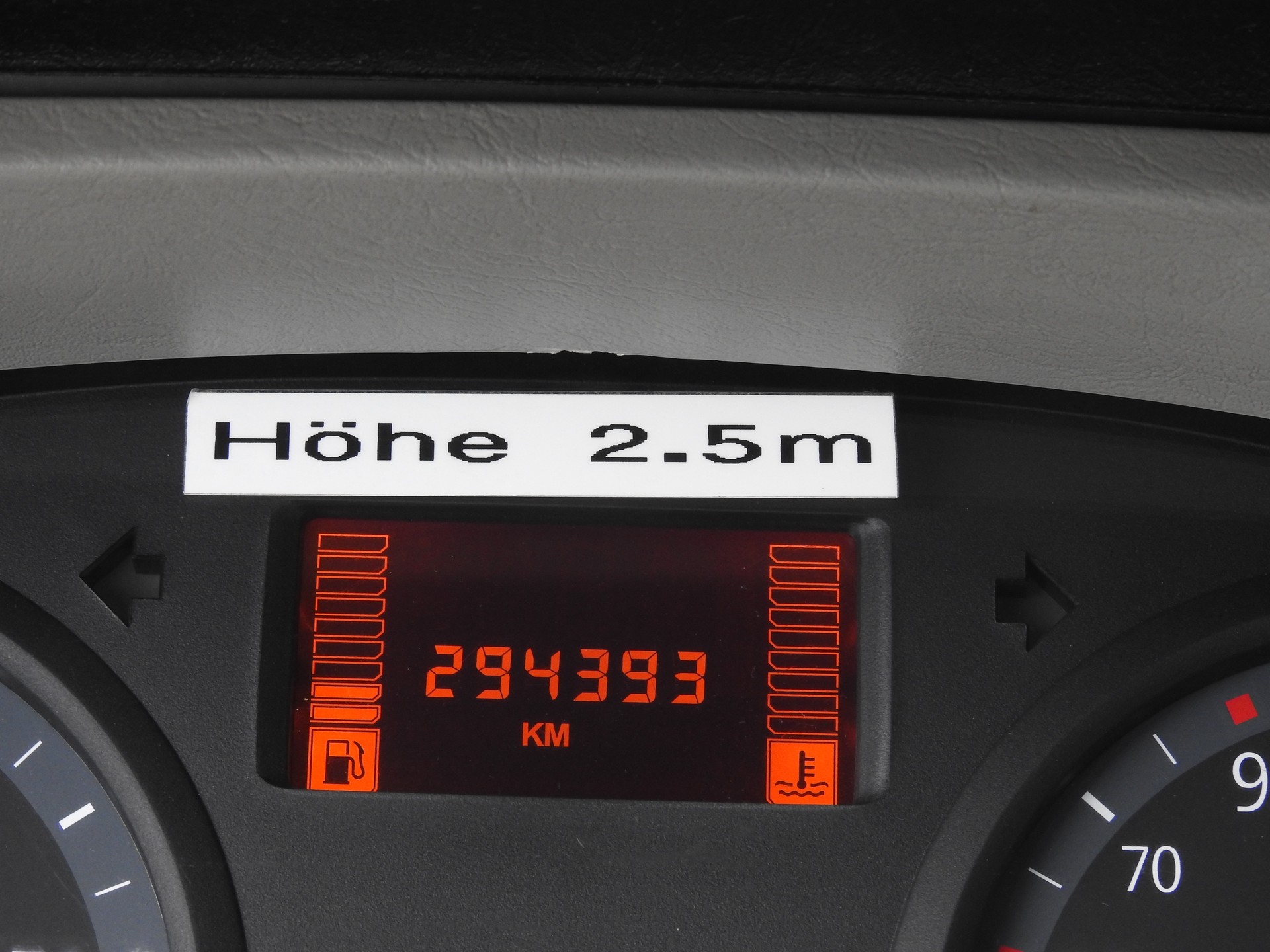 NISSAN Primastar 2.5dCi 145 Premium-image-16