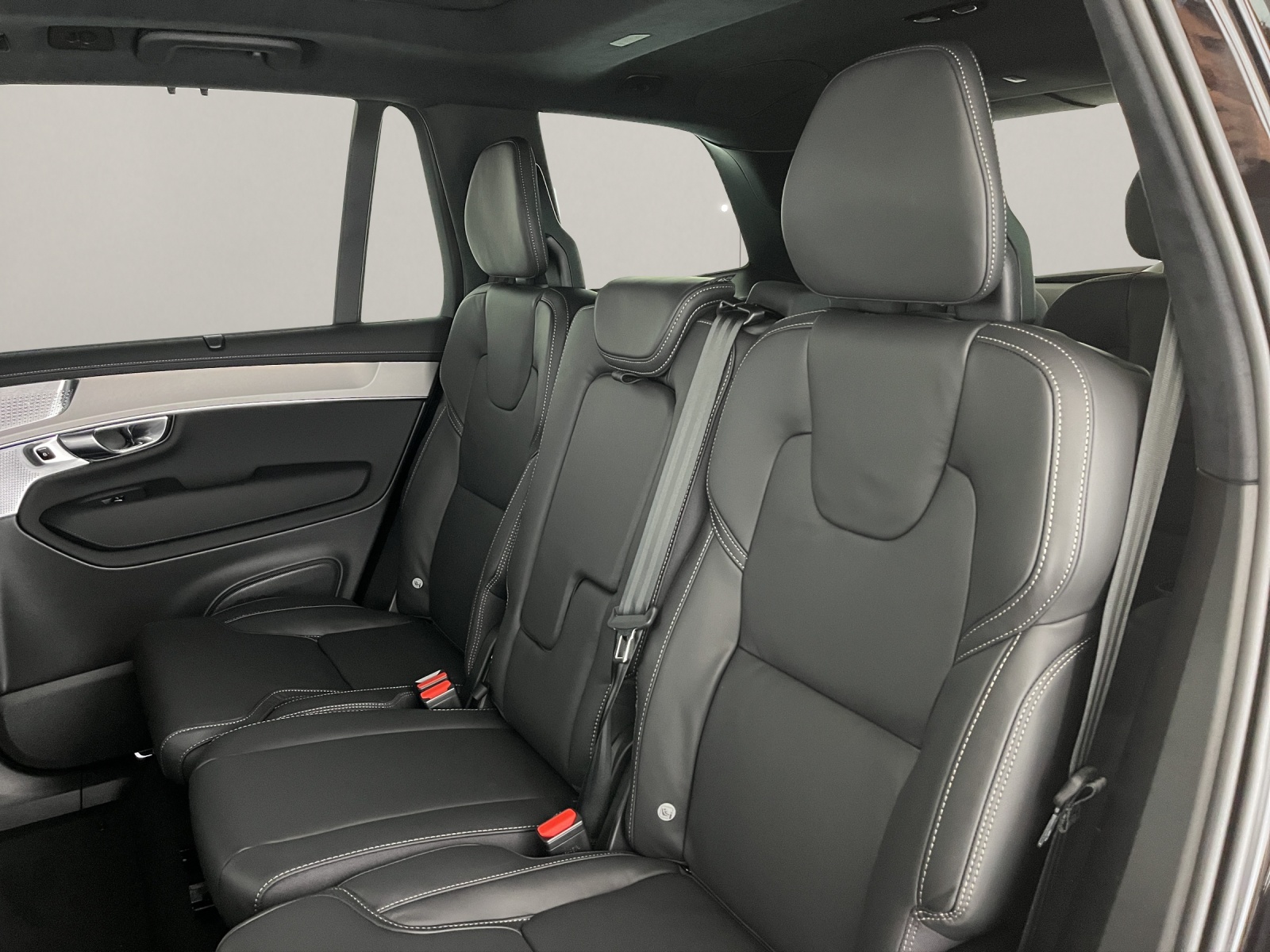 VOLVO XC90 2.0 T8 TE Black Edition eAWD-image-11
