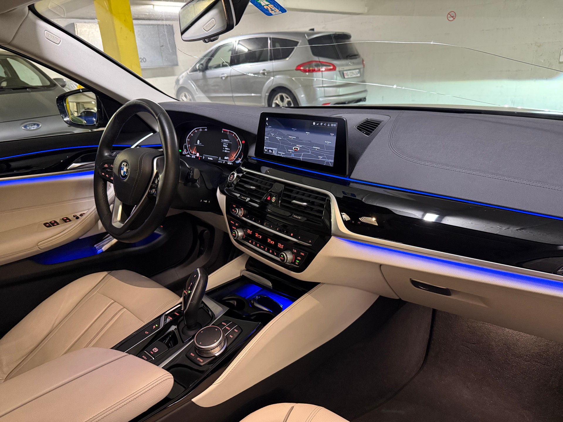 BMW 520d xDrive-image-12