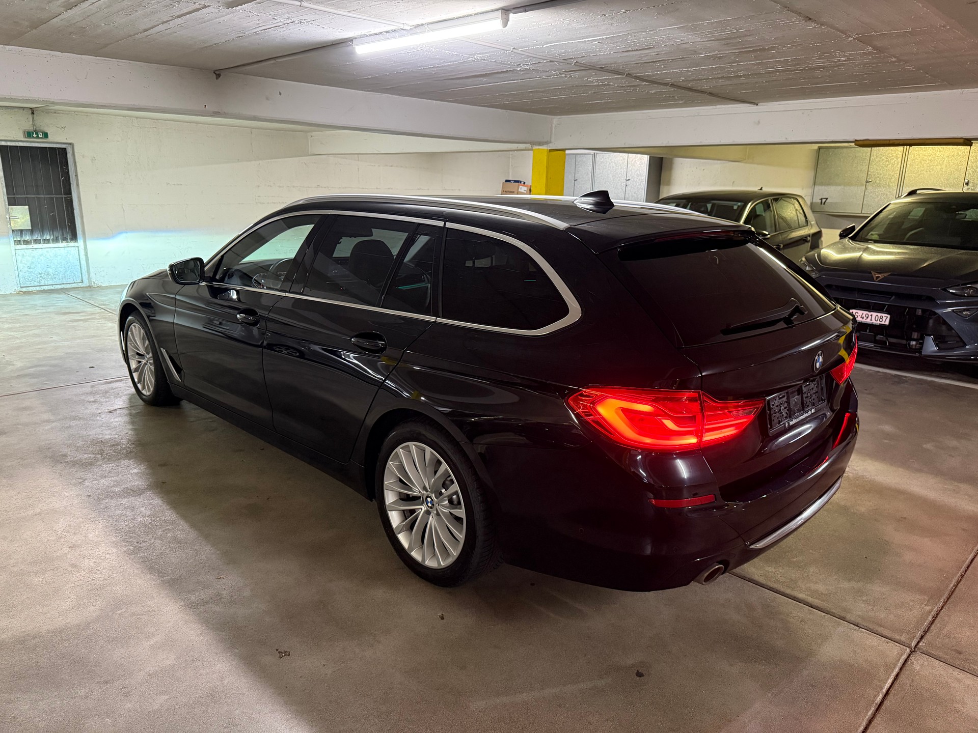 BMW 520d xDrive-image-2