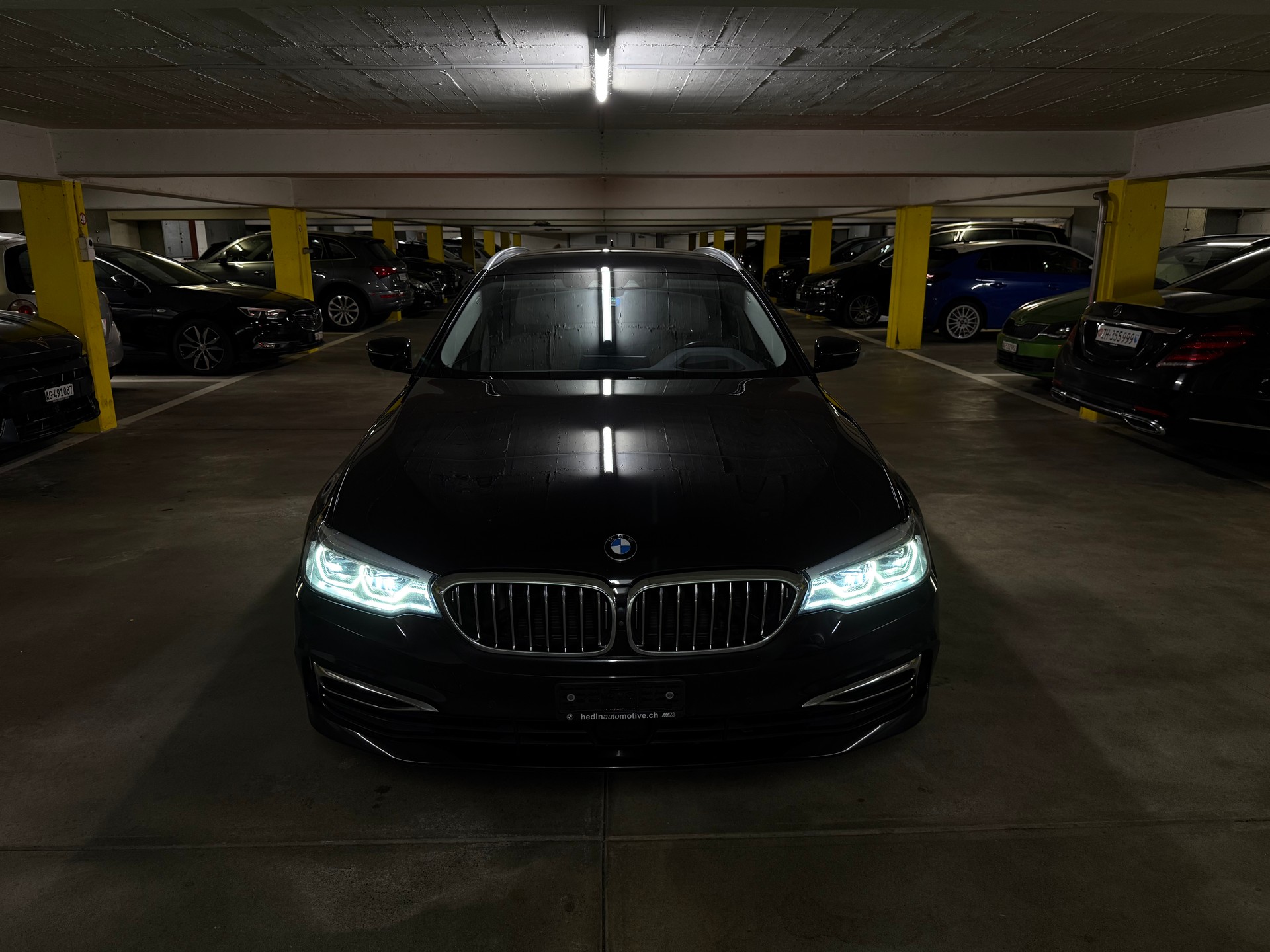 BMW 520d xDrive-image-9