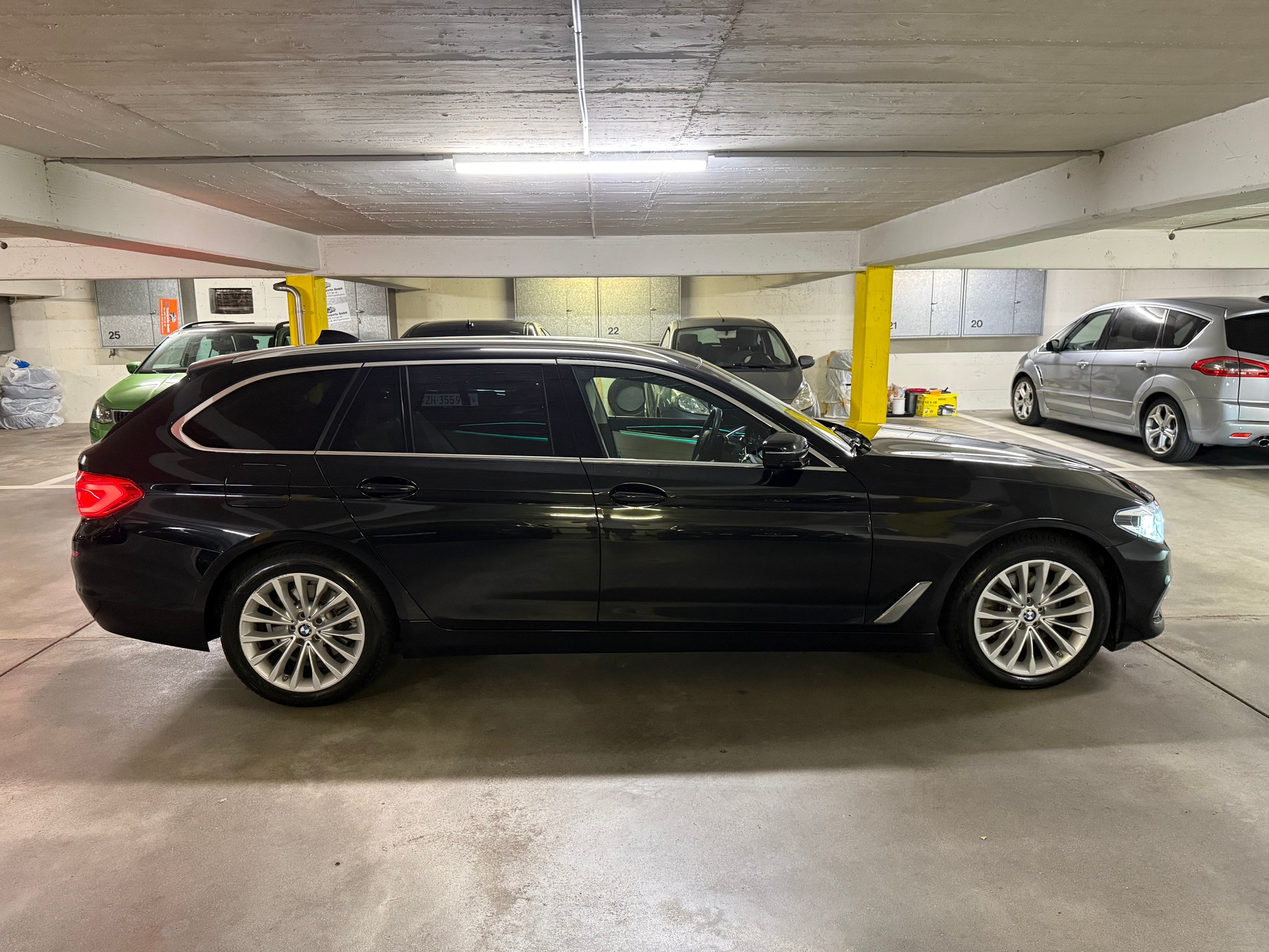 BMW 520d xDrive-image-6