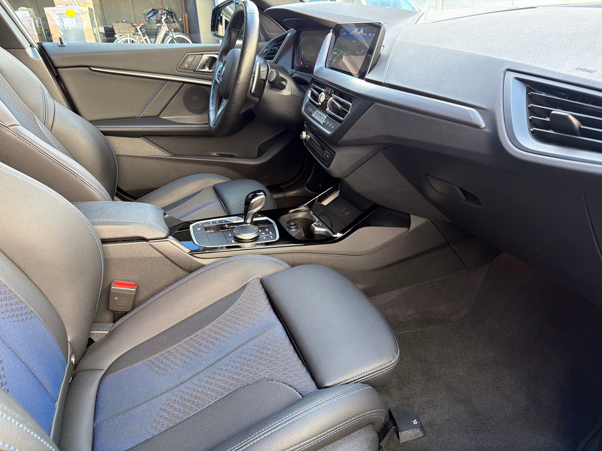 BMW 218d Gran Coupé M Sport Steptronic-image-15