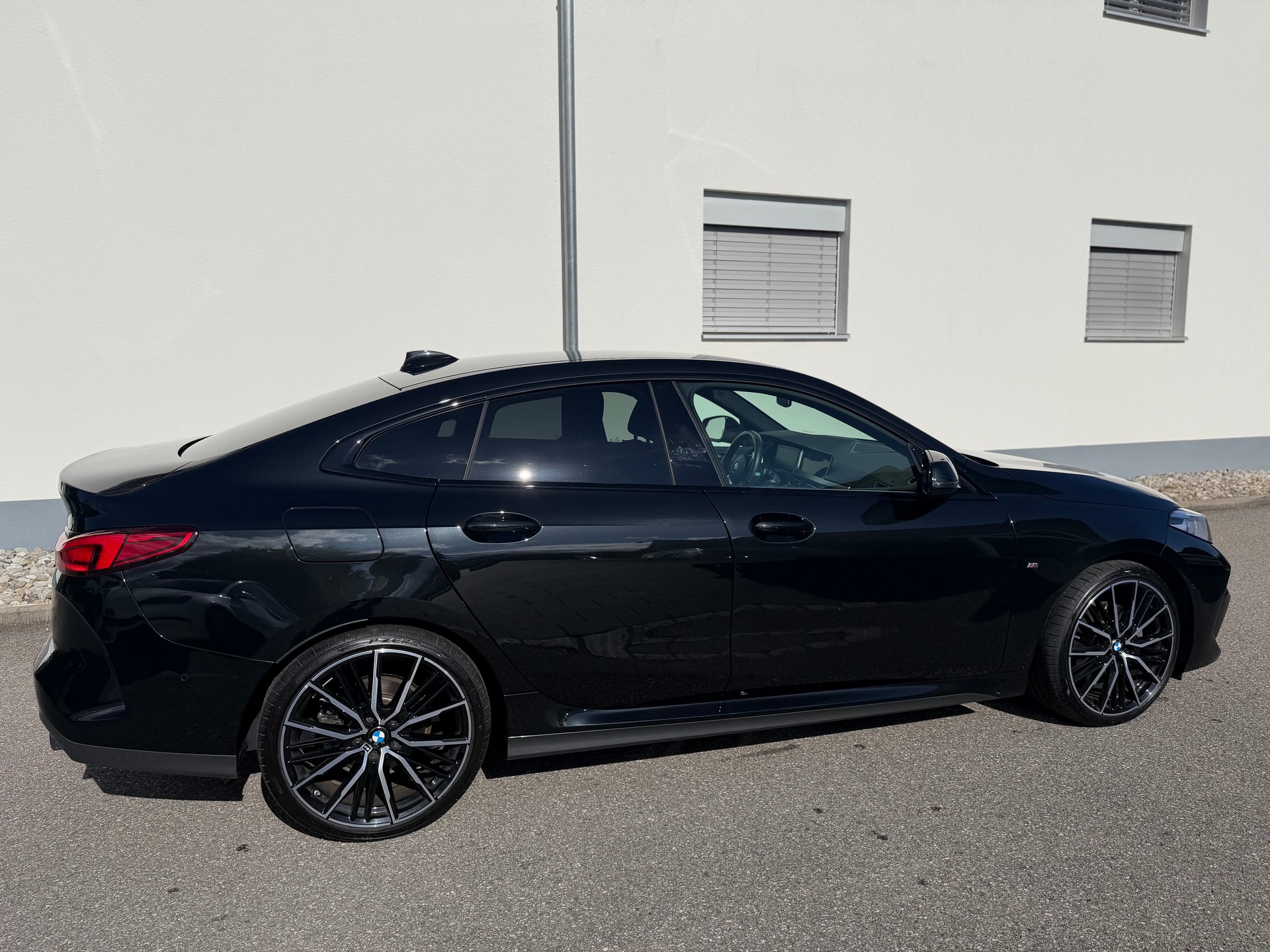 BMW 218d Gran Coupé M Sport Steptronic-image-4