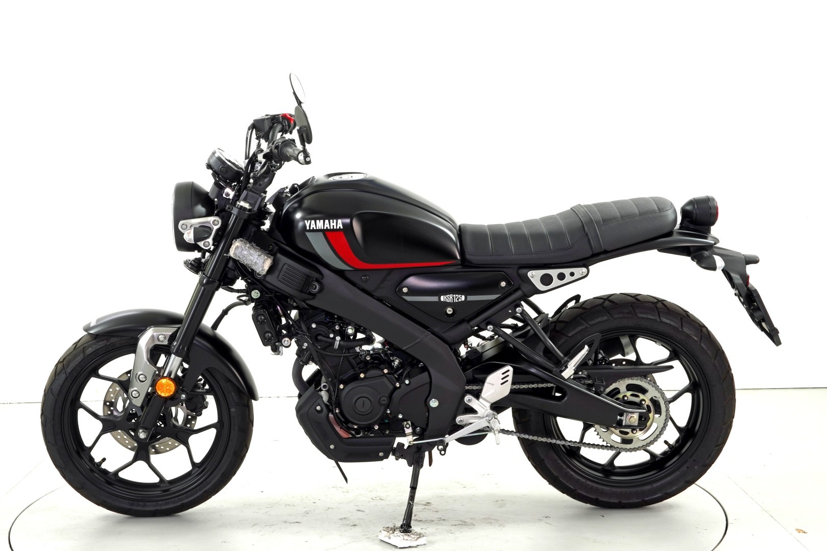 YAMAHA XSR125 ABS-image-4