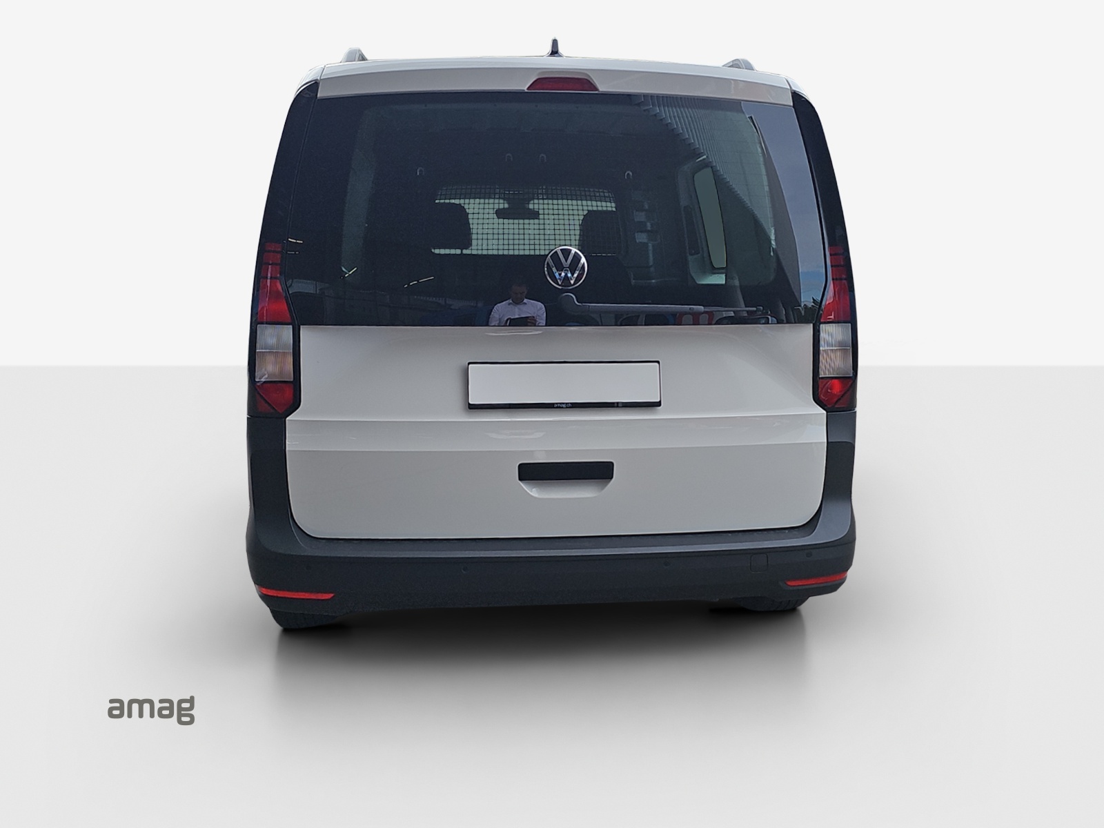 VW Caddy Cargo 2.0TDI Maxi-image-3