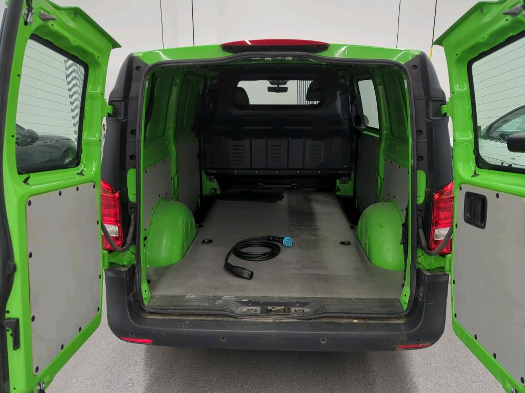 MERCEDES-BENZ eVito 112 Lang 66kWh Akku-image-7