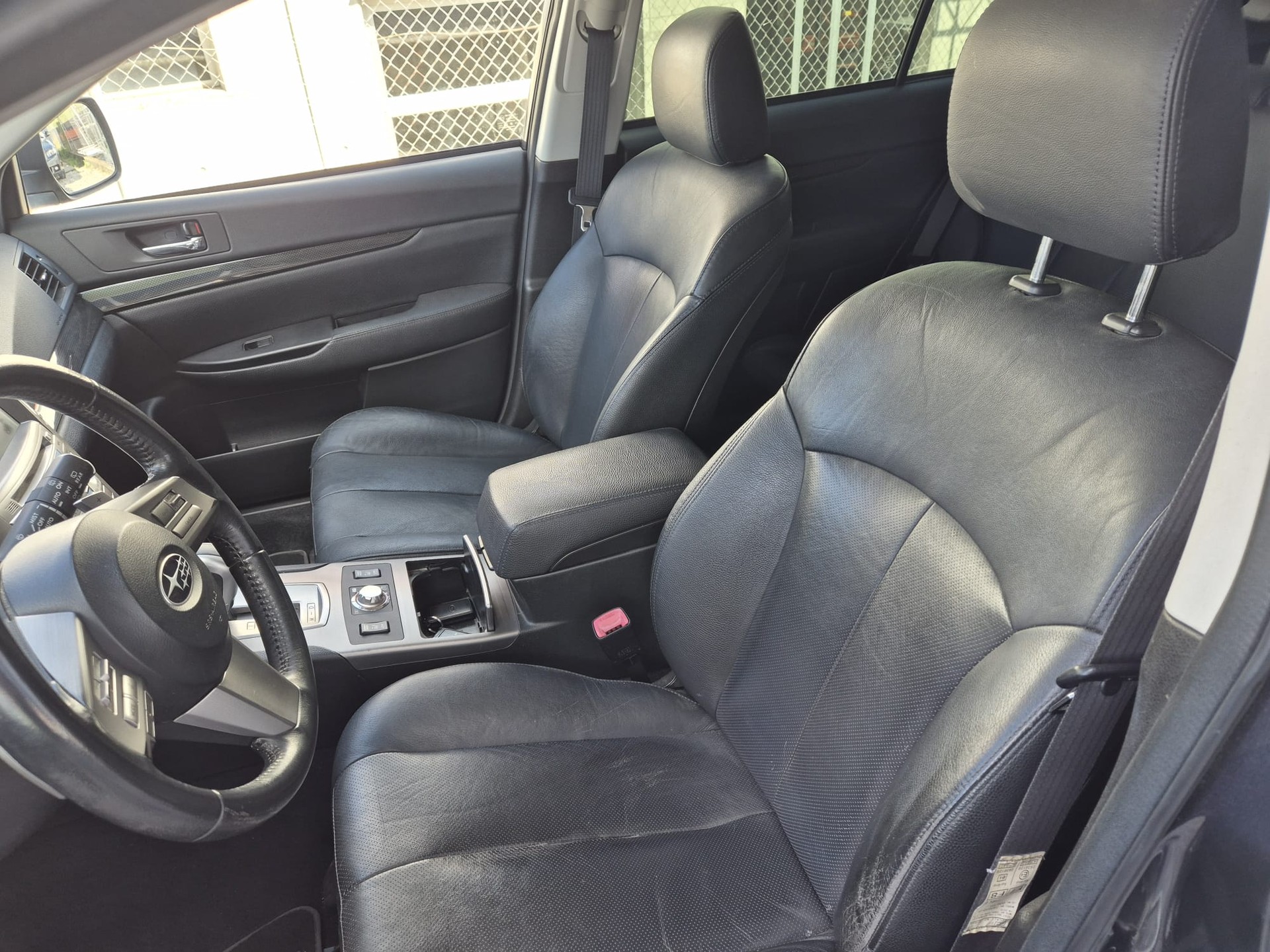 SUBARU Legacy 2.5GT Executive S AWD Automatic-image-10
