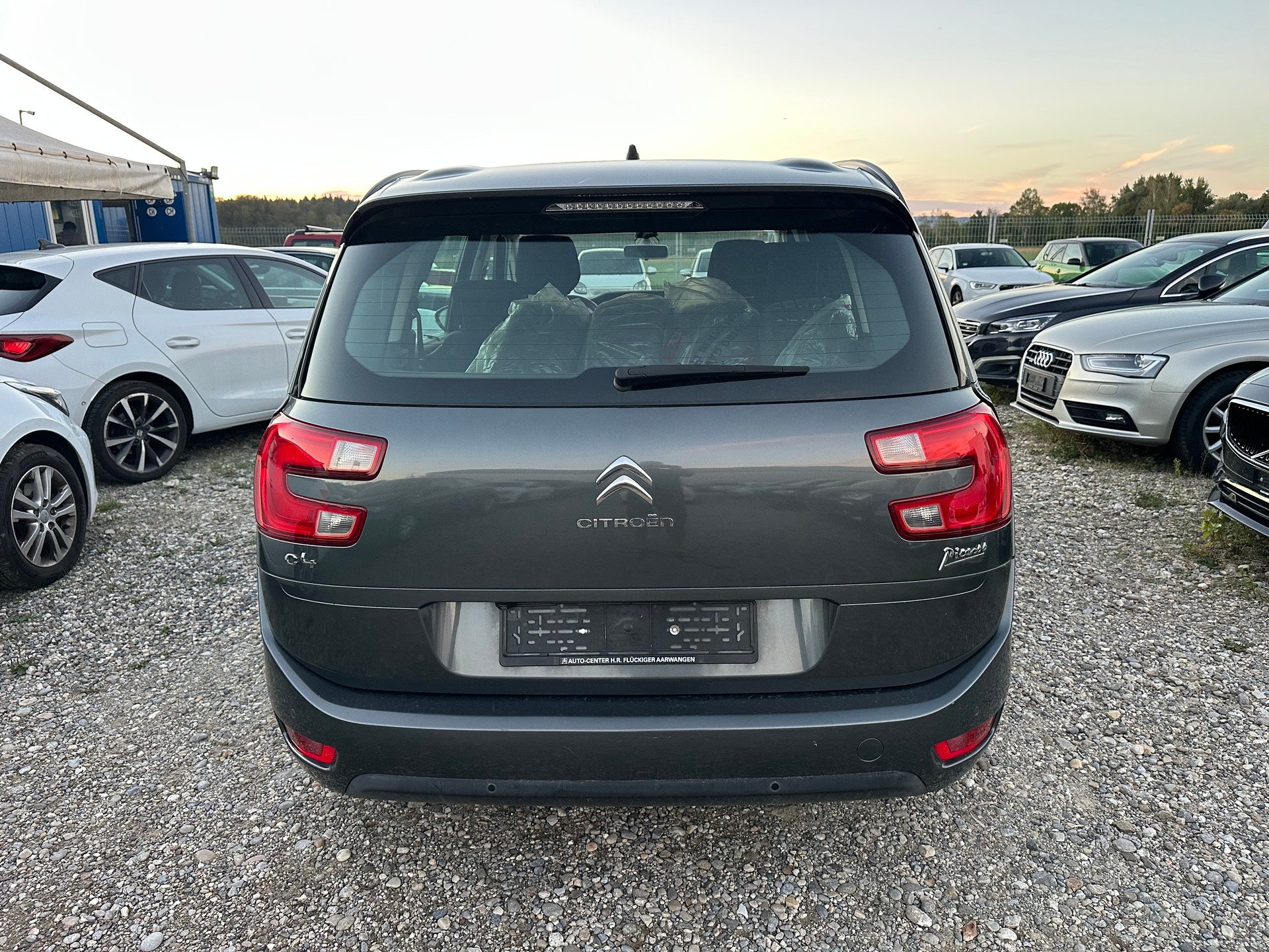 CITROEN Grand C4 Picasso 1.6 e-HDi Exclusive EGS6-image-4