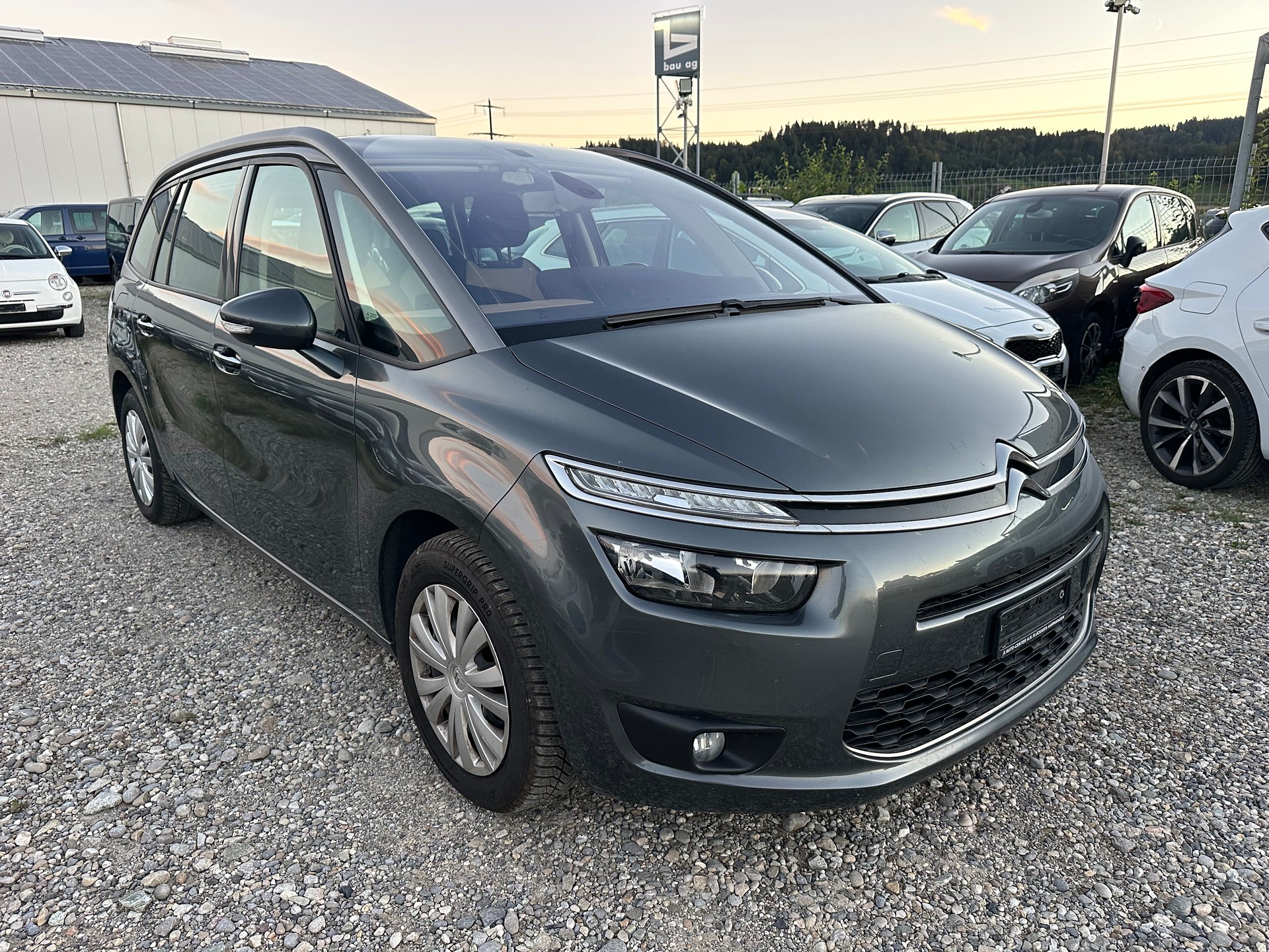 CITROEN Grand C4 Picasso 1.6 e-HDi Exclusive EGS6-image-2