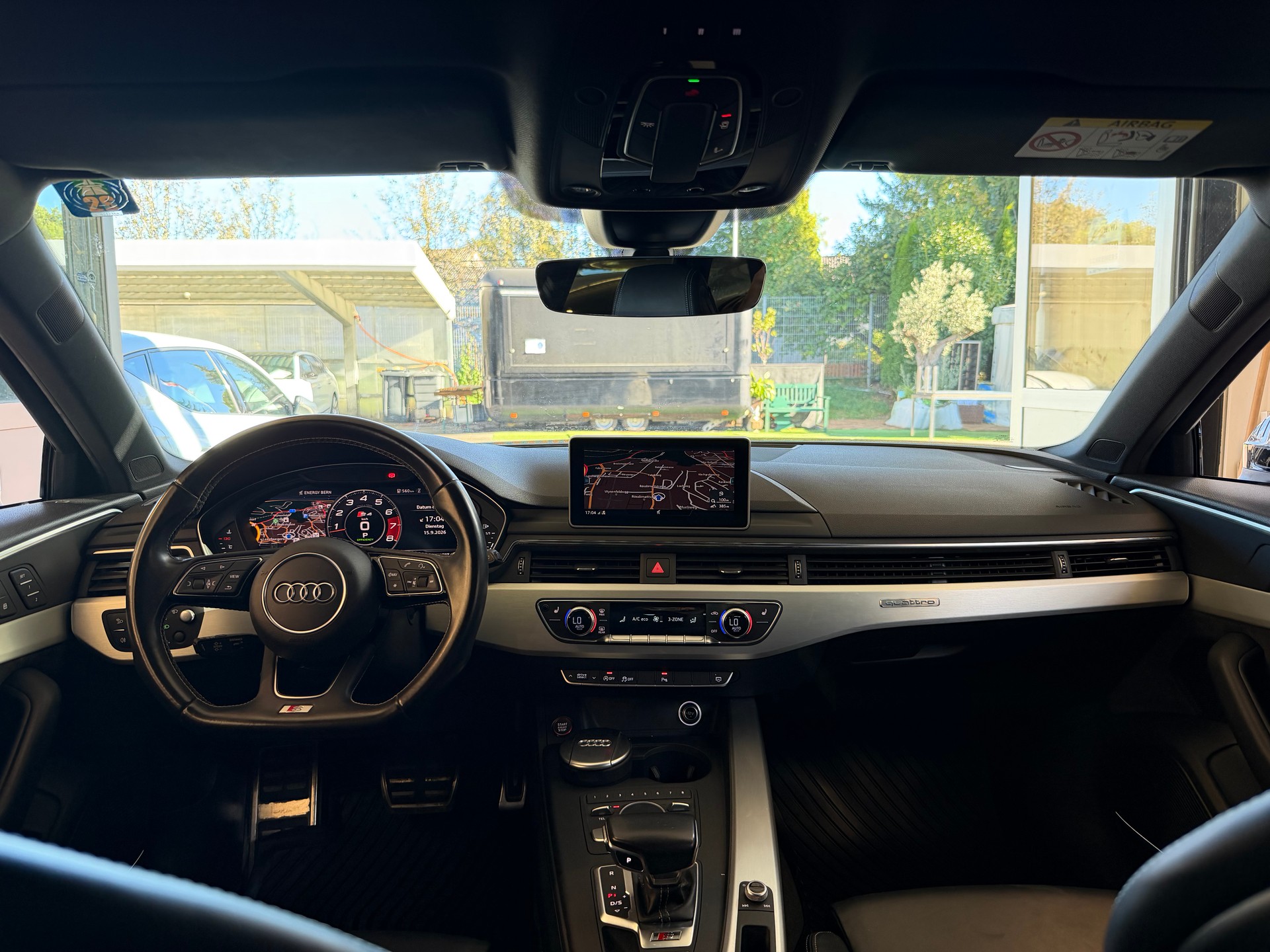 AUDI S4 Avant 3.0 V6 TFSI quattro S-Tronic-image-9